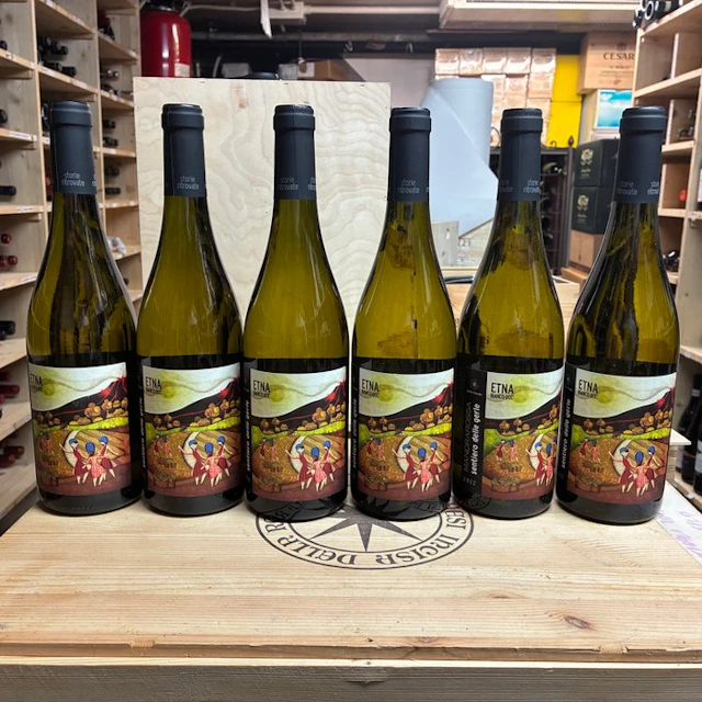 2022 Mandrarossa, Etna Bianco - Etna DOC - 6 Bottles (0.75L)
