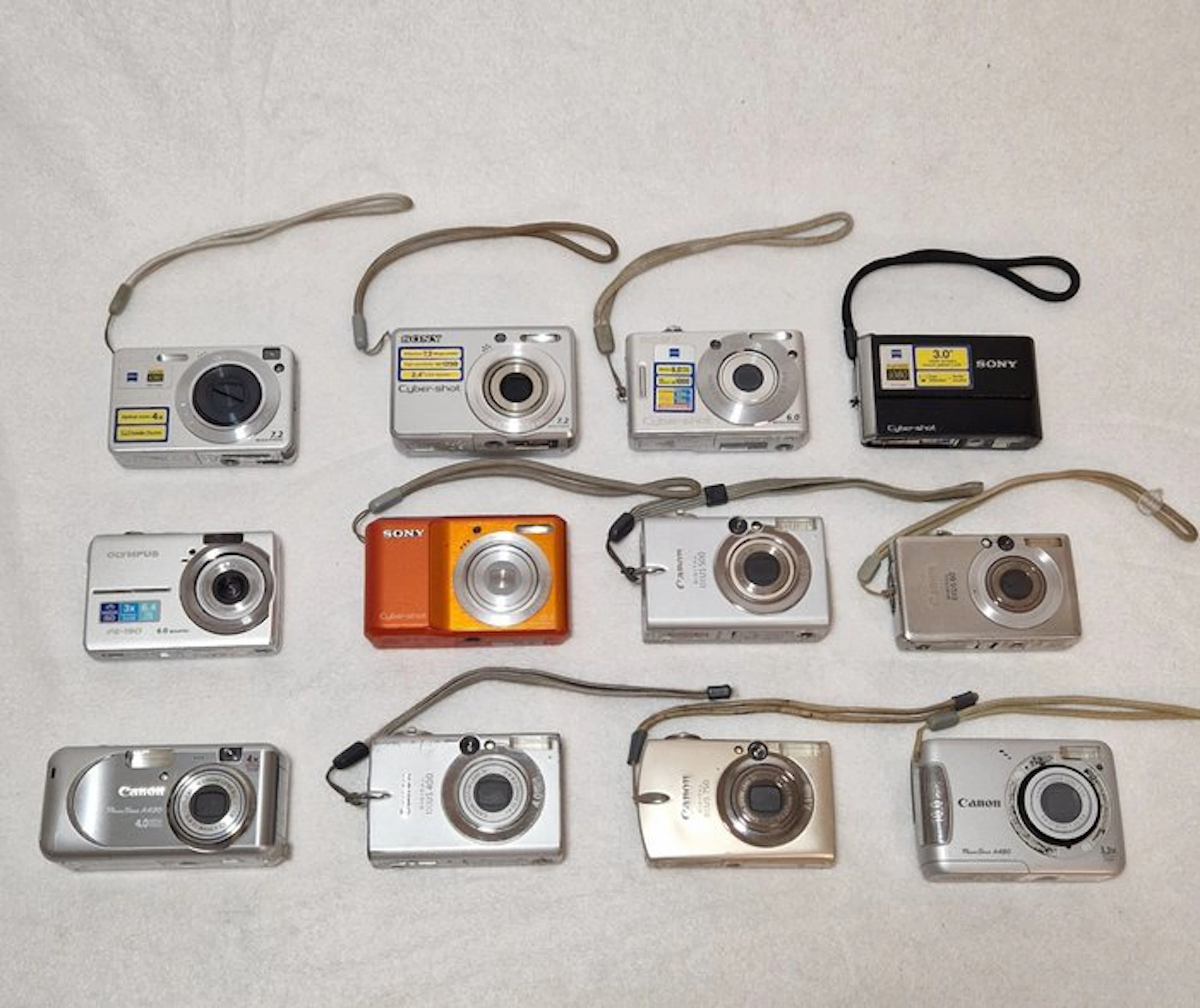 Sony, Canon, Olympus 12 Digital compact camera