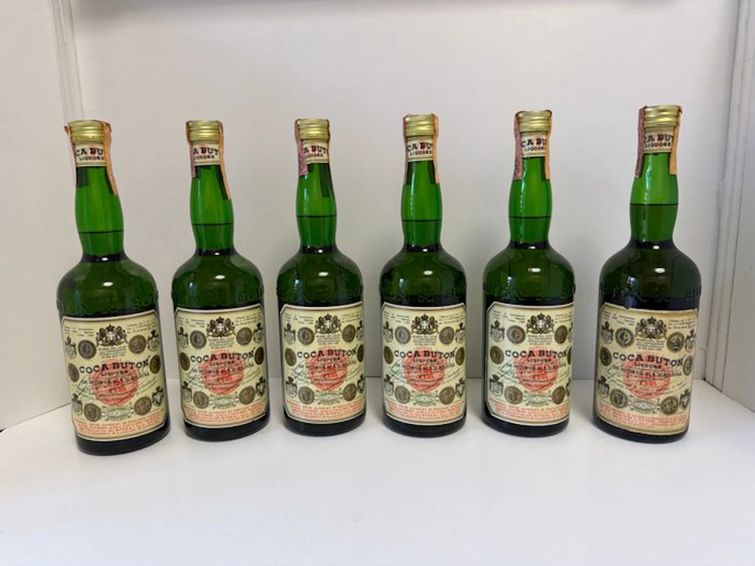Buton - Coca Buton - b. 1980s - 75cl