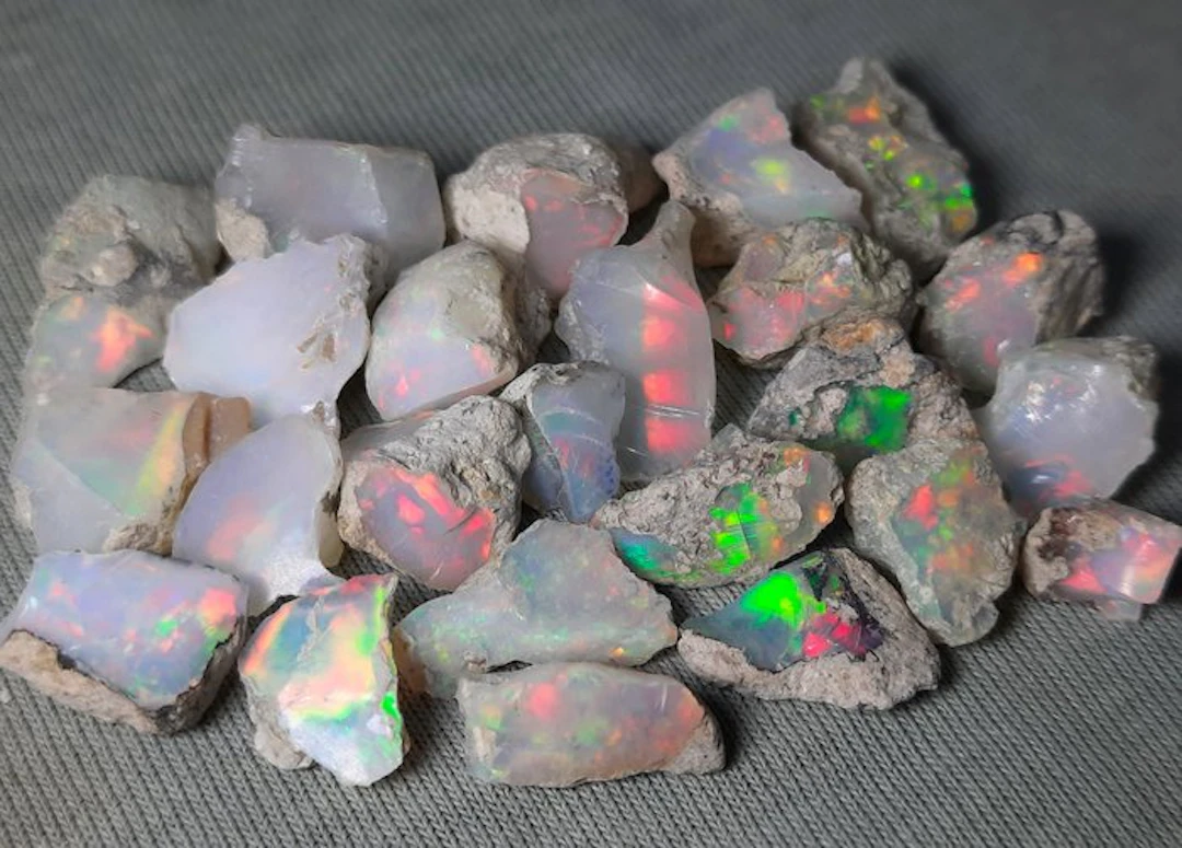 44.3 cts - Beautiful Opals Rough- 8.86 g
