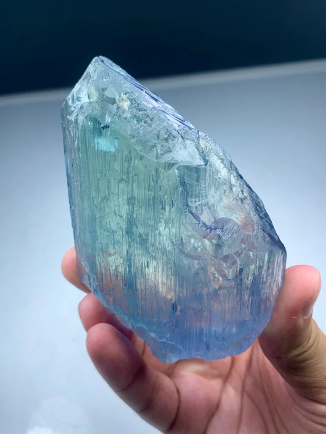 Bicolour kunzite Crystal - Height: 150 mm - Width: 77 mm- 320 g - (1)