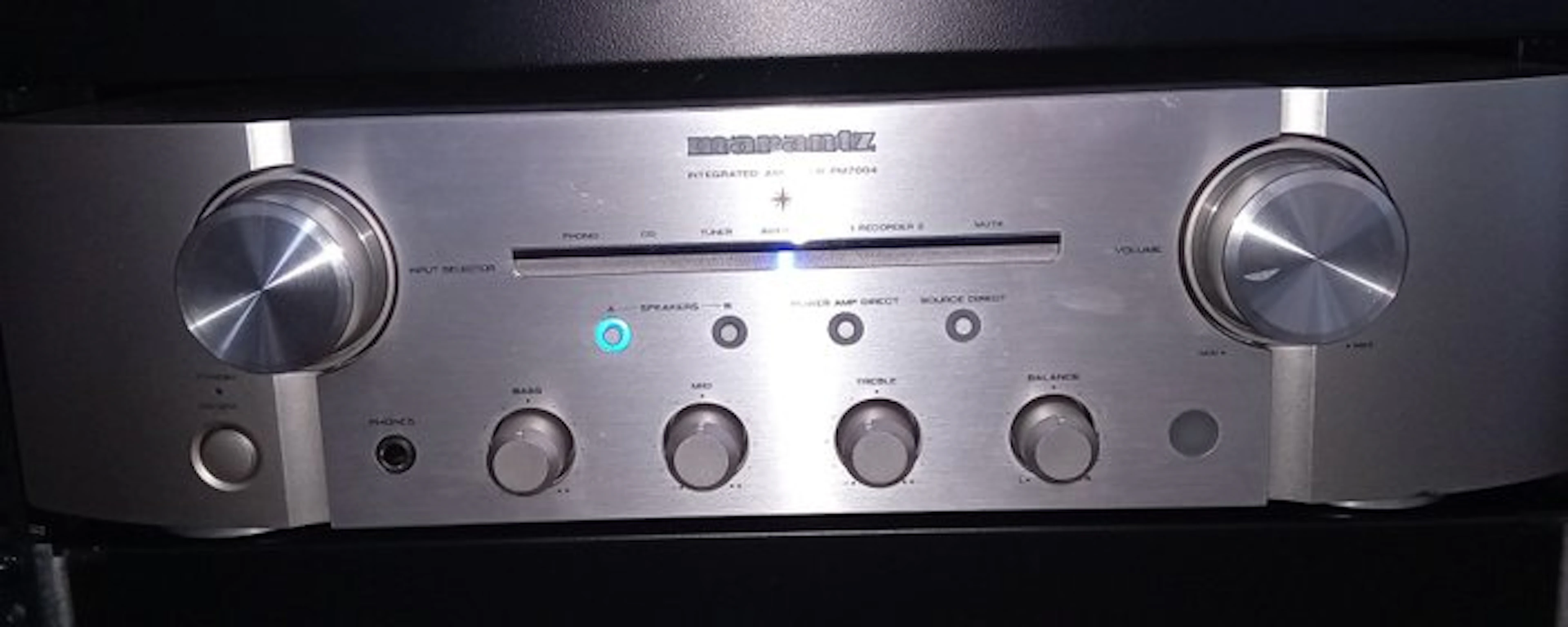 Marantz - PM7004 Solid state integrated amplifier
