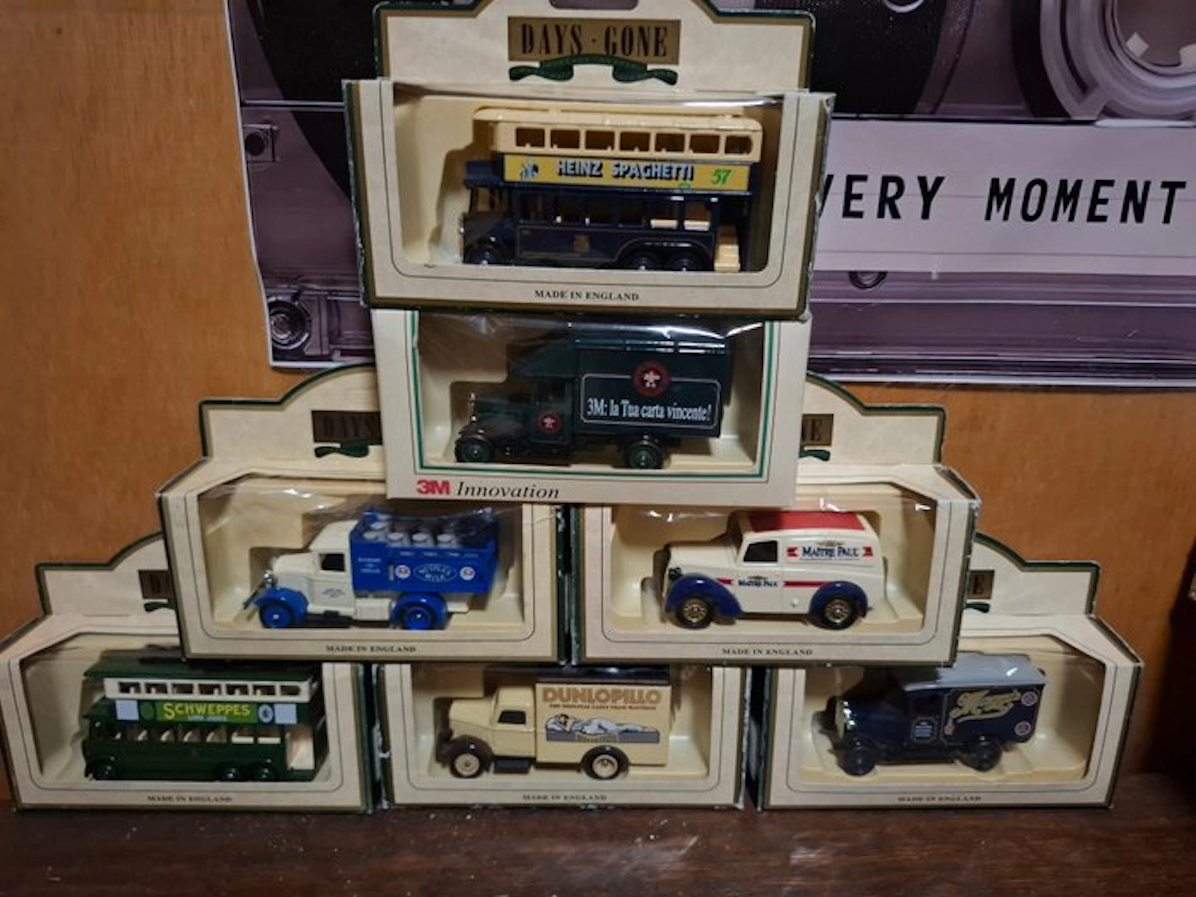 days gone 1:43 - Model car (7) - Diverse klassieke...