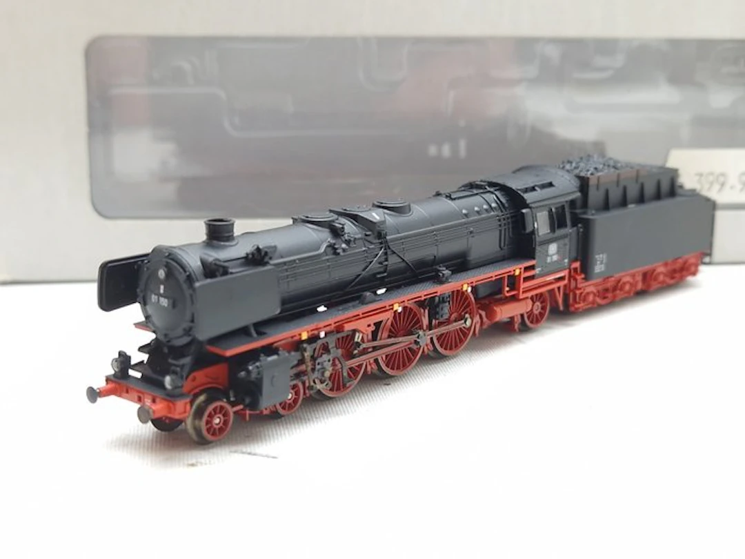 Minitrix N - 16013 - Steam locomotive with tender (1) - BR 01 150 - DB