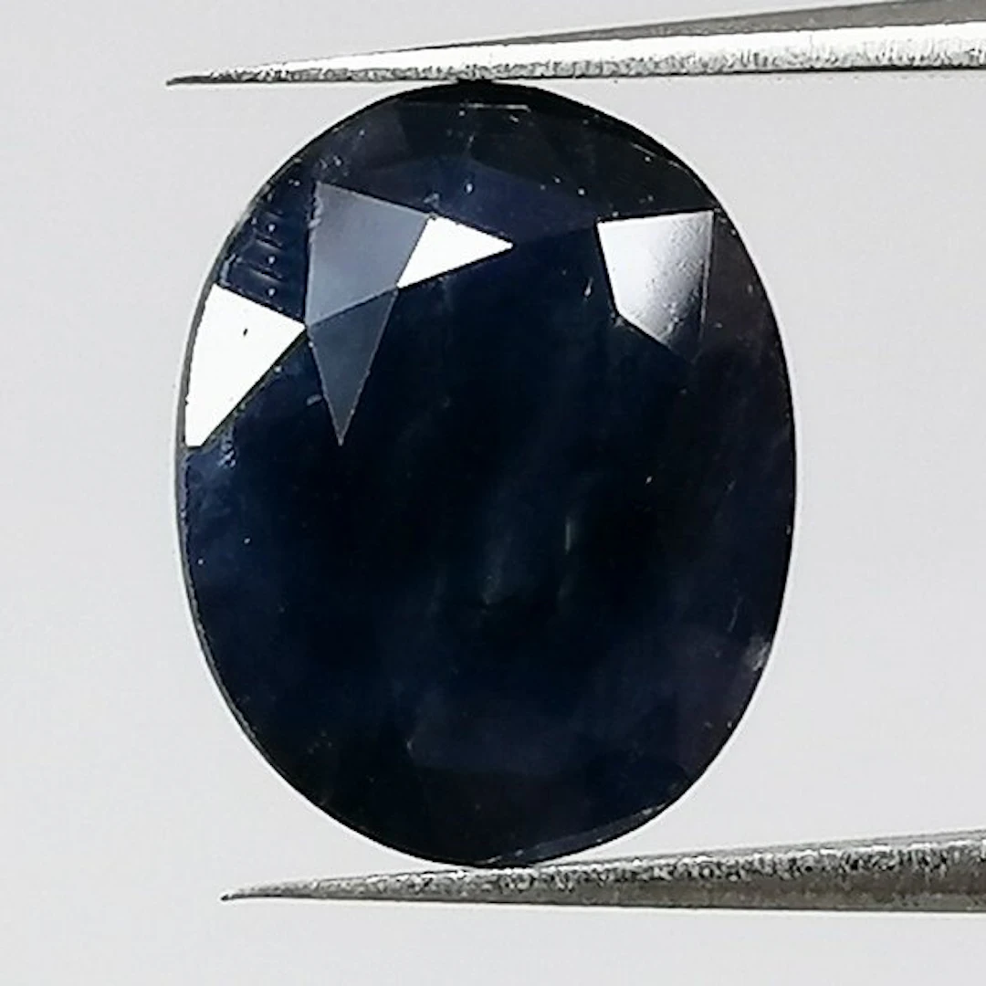 Sapphire - 1.82 ct - Instituto Gemólogico Español (IGE)