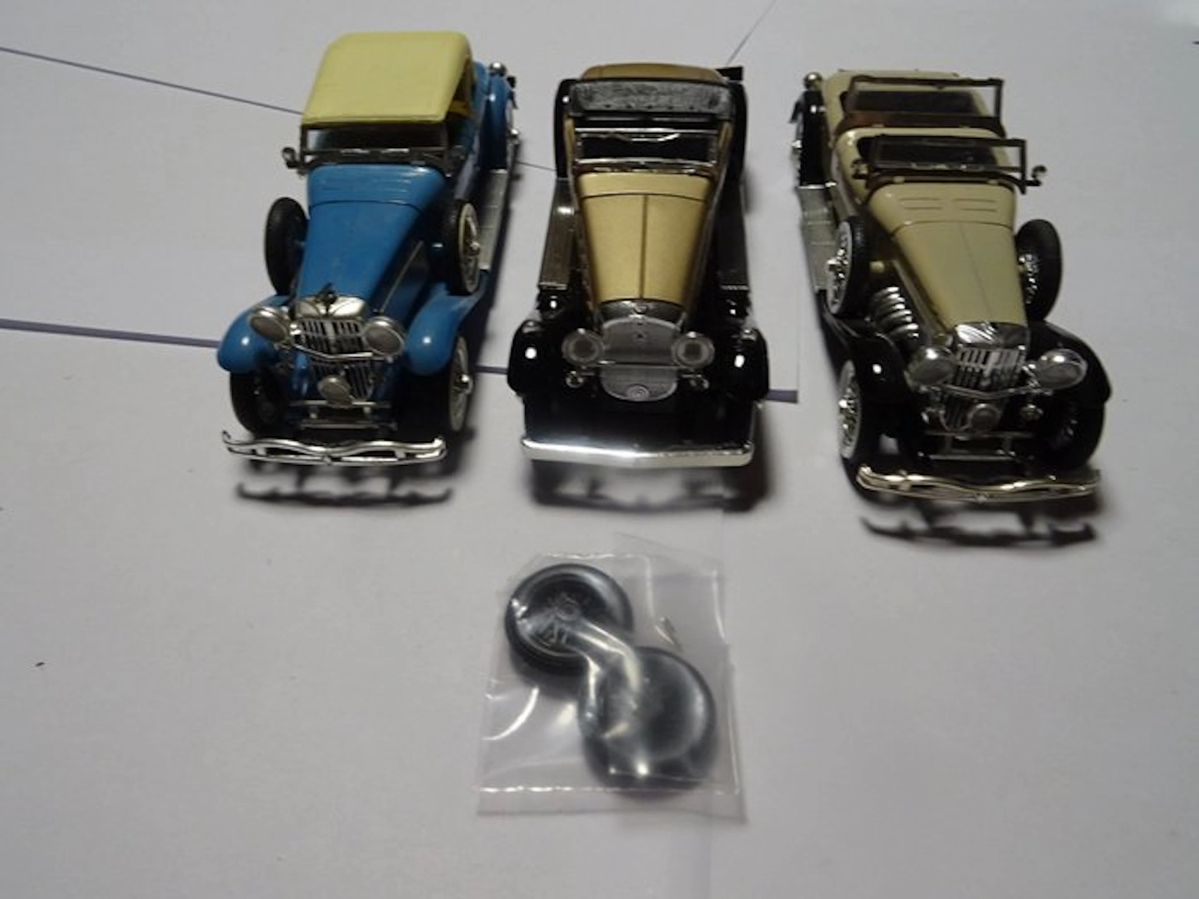 Rio - Model car (3) - 3 like-new models in their original packaging.