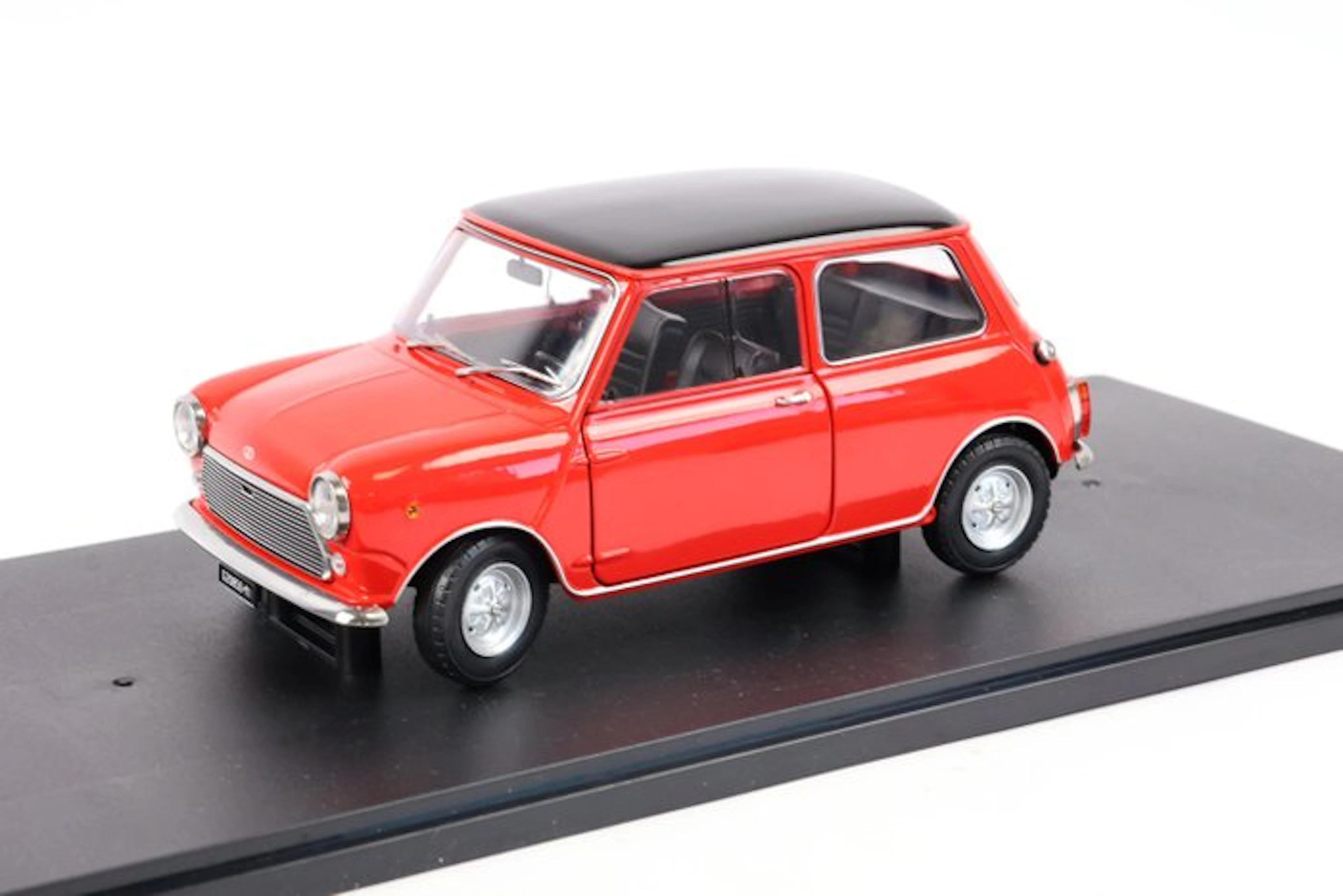 Mitica 1:18 - Model car - Innocenti Mini Cooper Mk2 (1968) - 205004-D