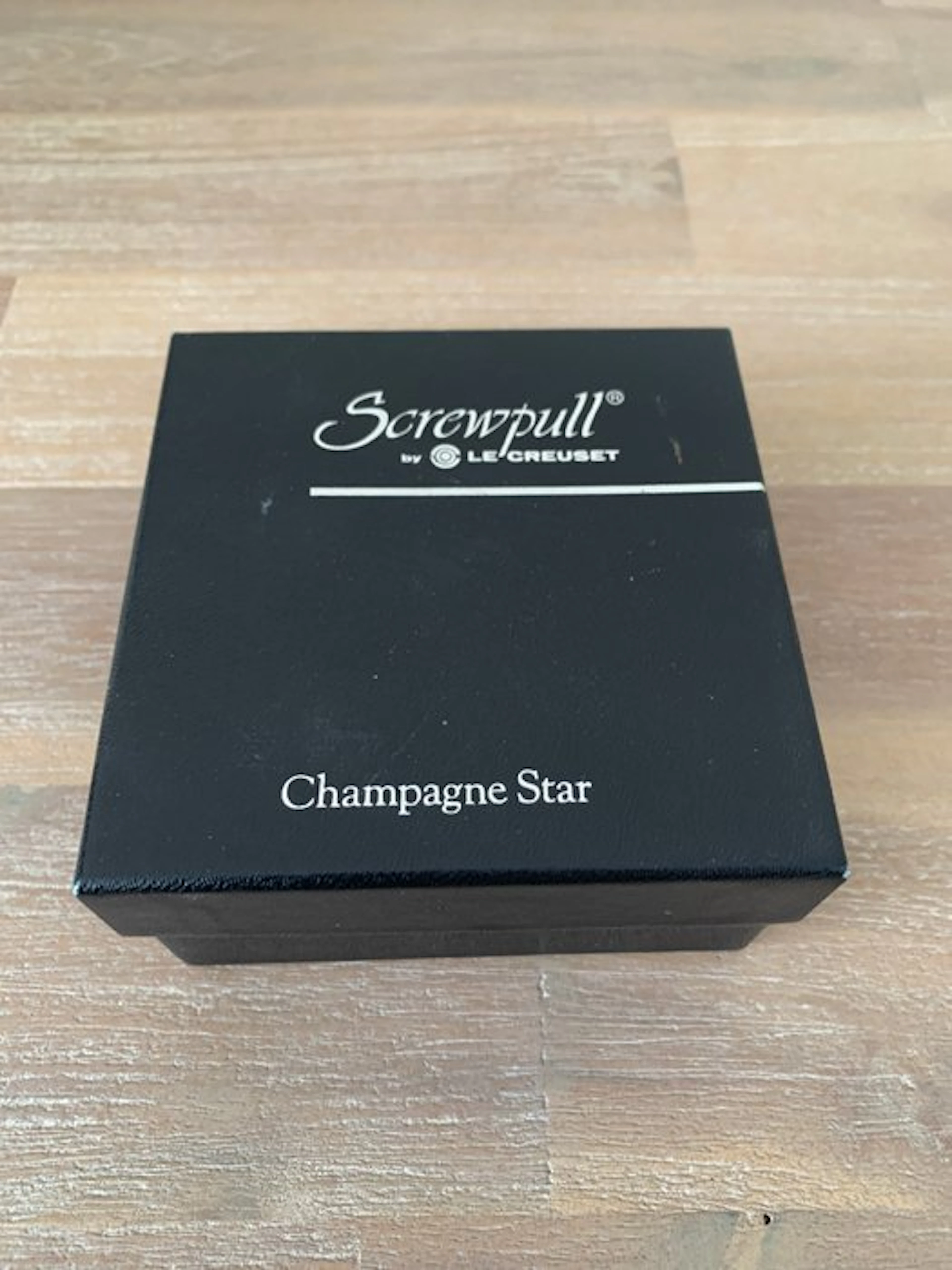 Le Creuset, Screwpull - Bottle opener - Champagne Star - Metal, Chrome plated