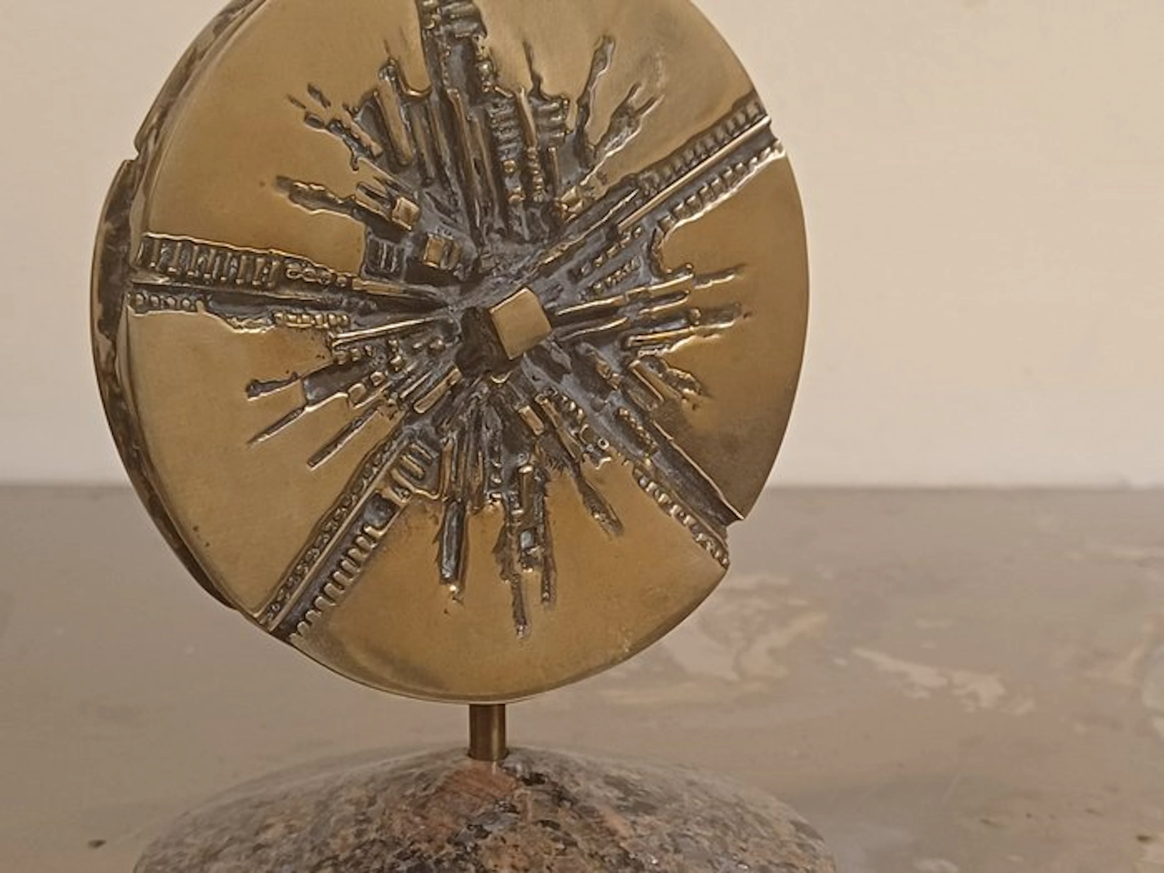 Arnaldo Pomodoro (1926) - Sculpture
