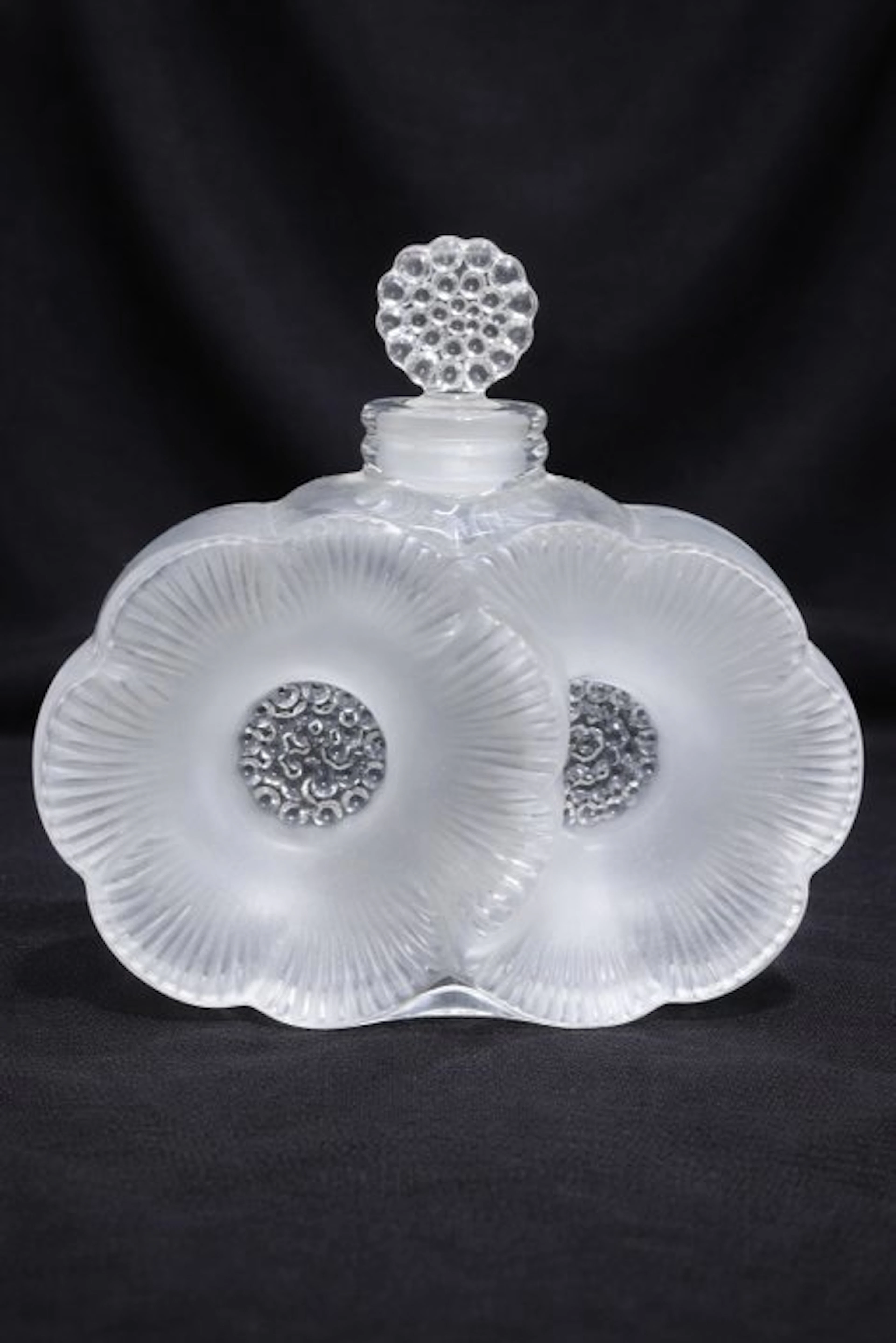 Decorative ornament - Lalique - ''Two flowers'' - France