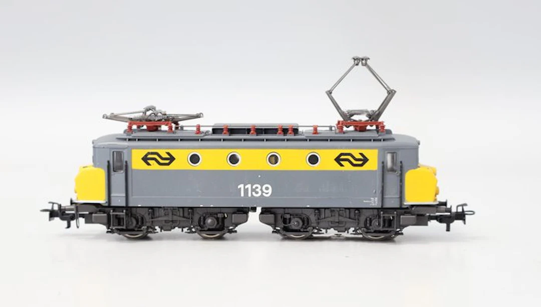 Märklin H0 - 3324 - Model train locomotive (1) - NS