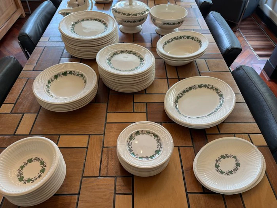 Wedgwood - Table service (197) - Stratford - Earthenware - Stratford
