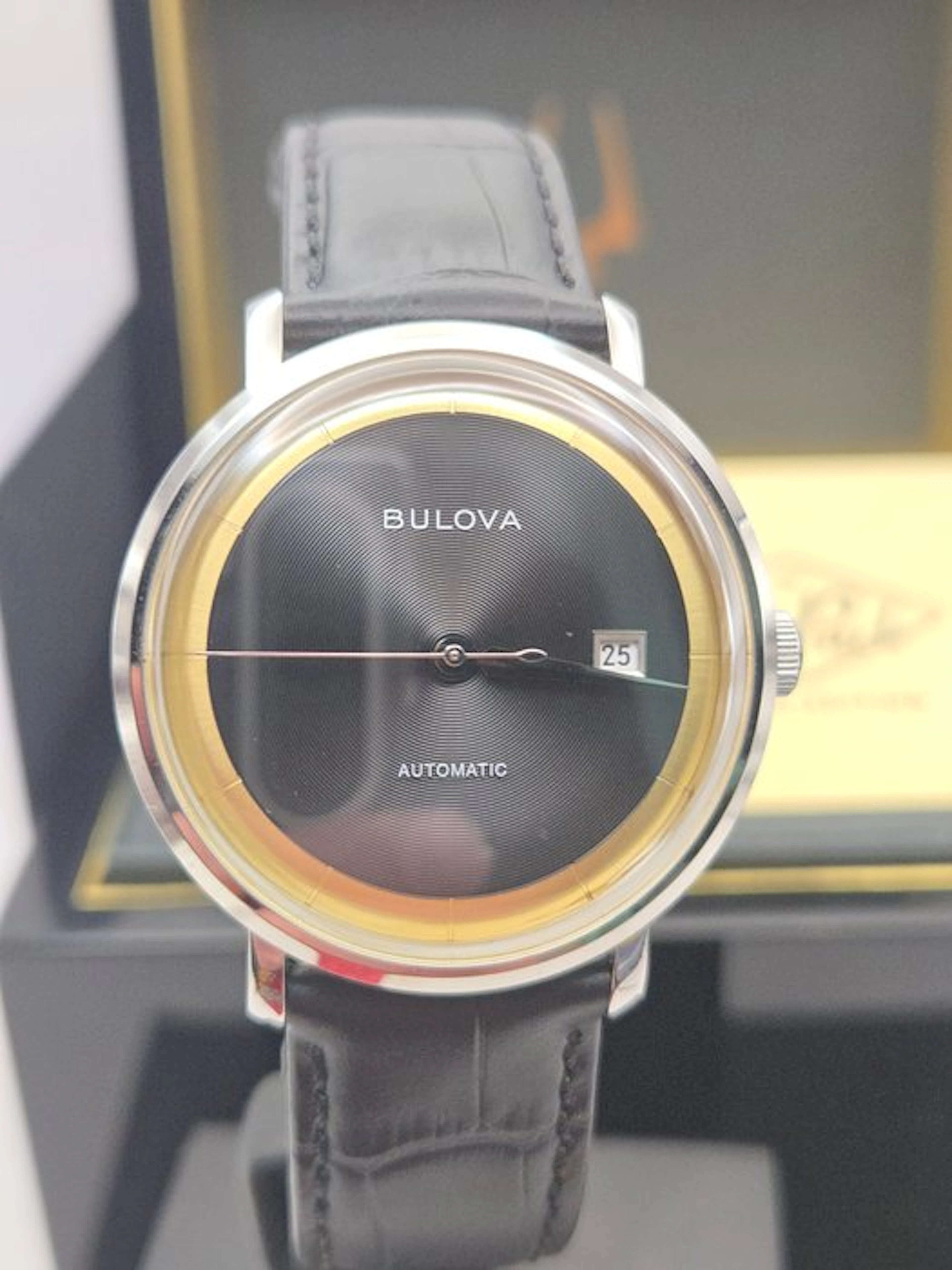 Bulova - Unisex - 2020-2025