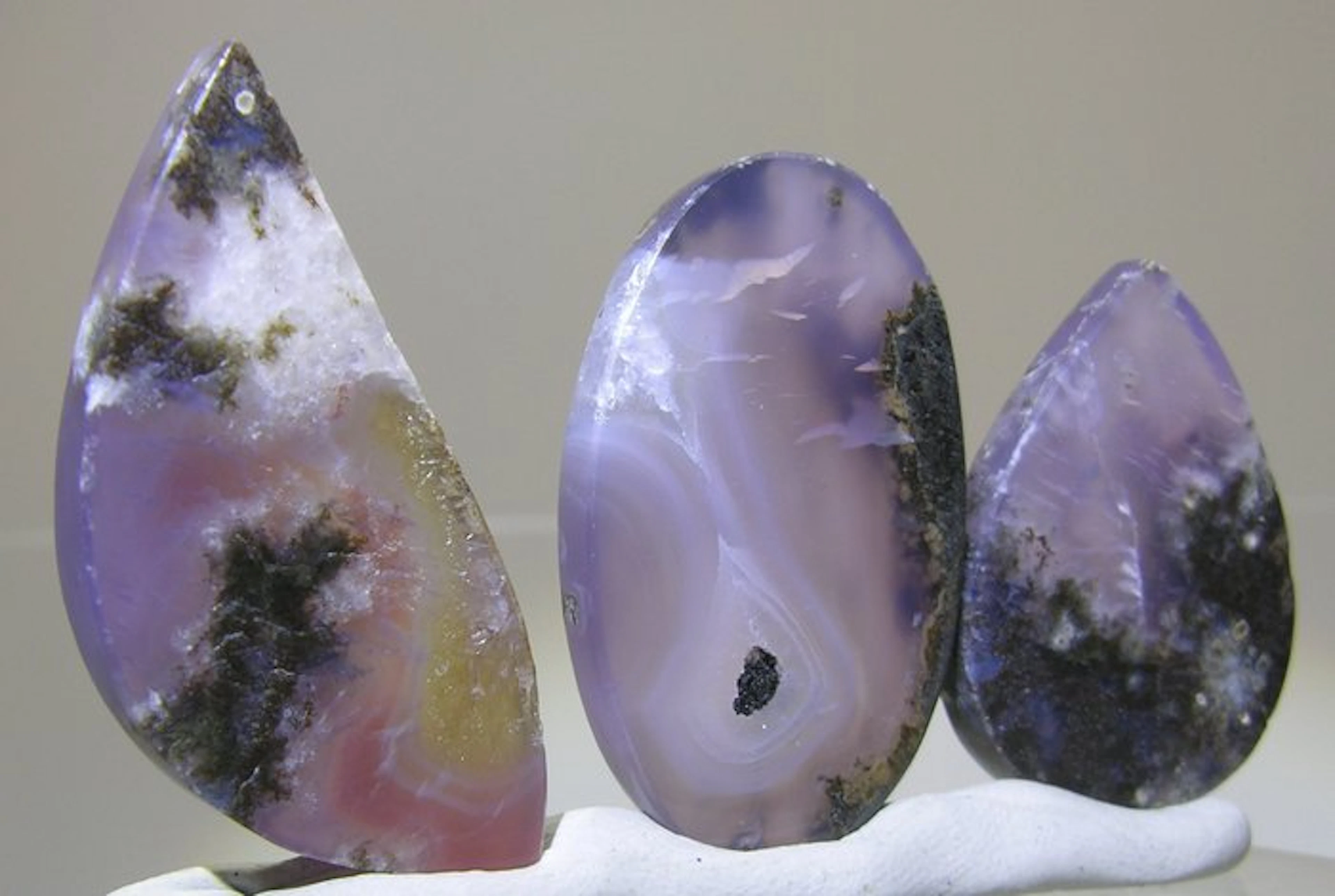 Agate Cabochon - Height: 35.4 mm - Width: 23.7 mm- 22.4 g - (3)