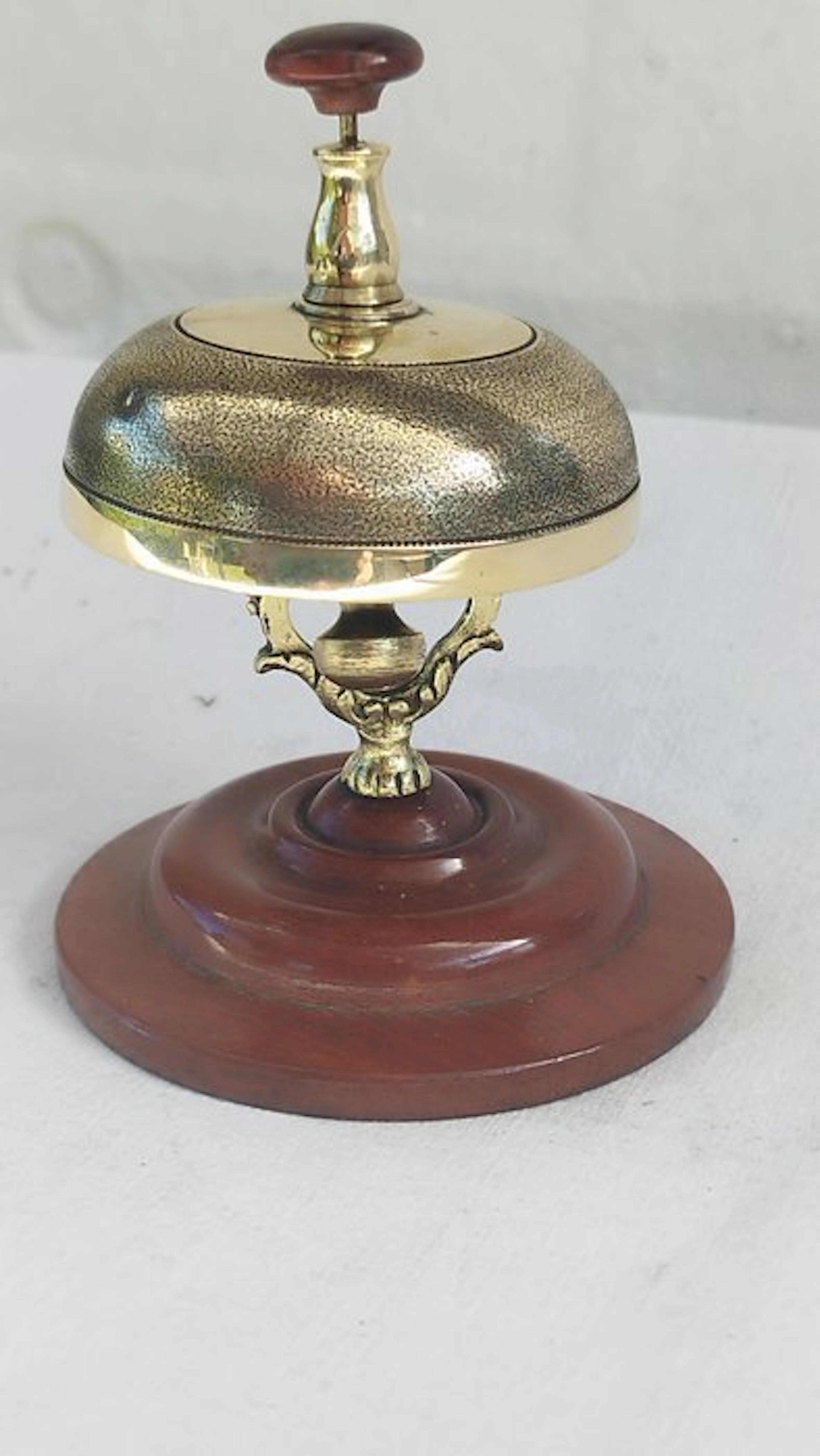 Call bell - Bois d'orme vernissé rare - Exceptional - France