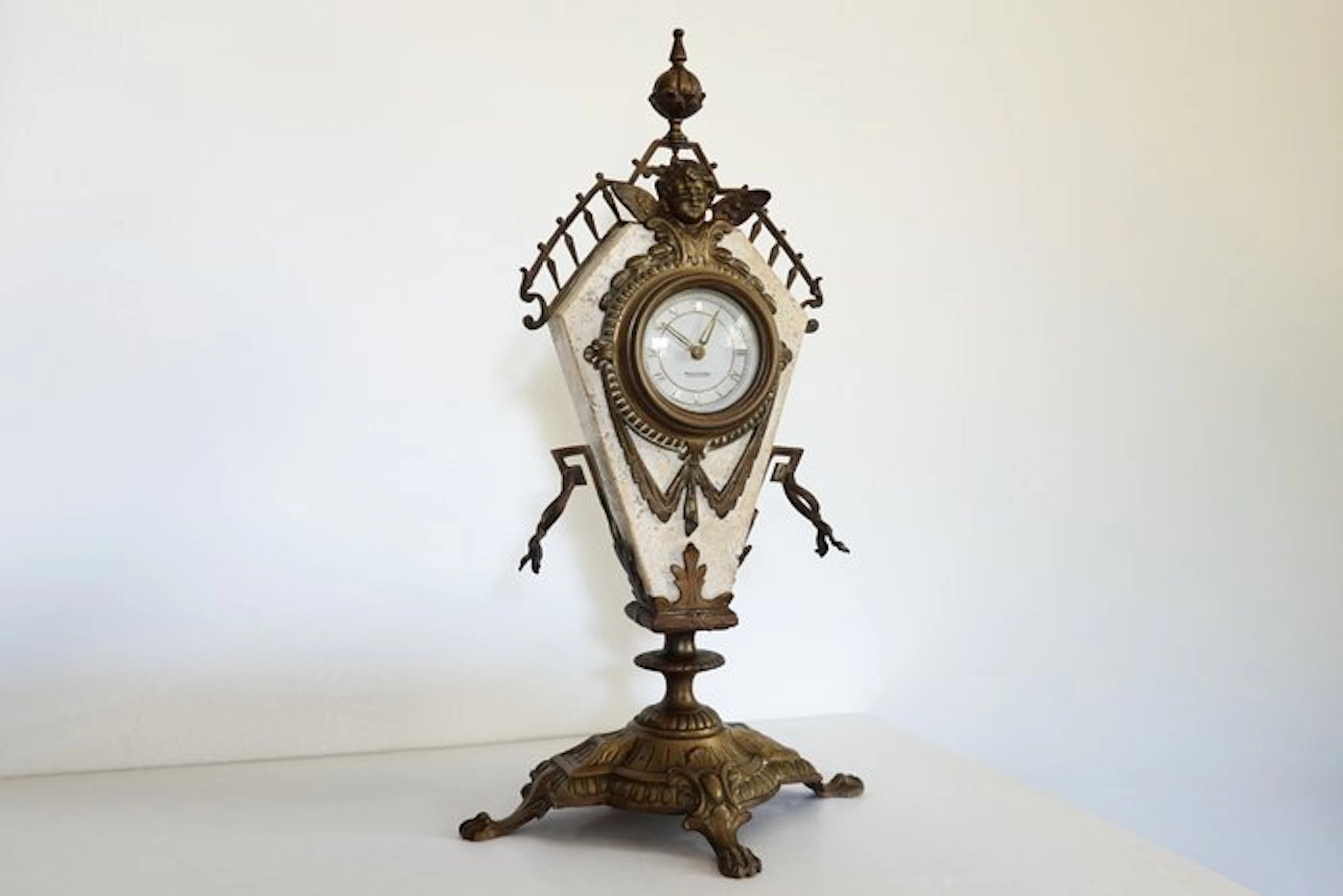 Mantel clock - Brass, Bronze, natural stone - 1920-1930