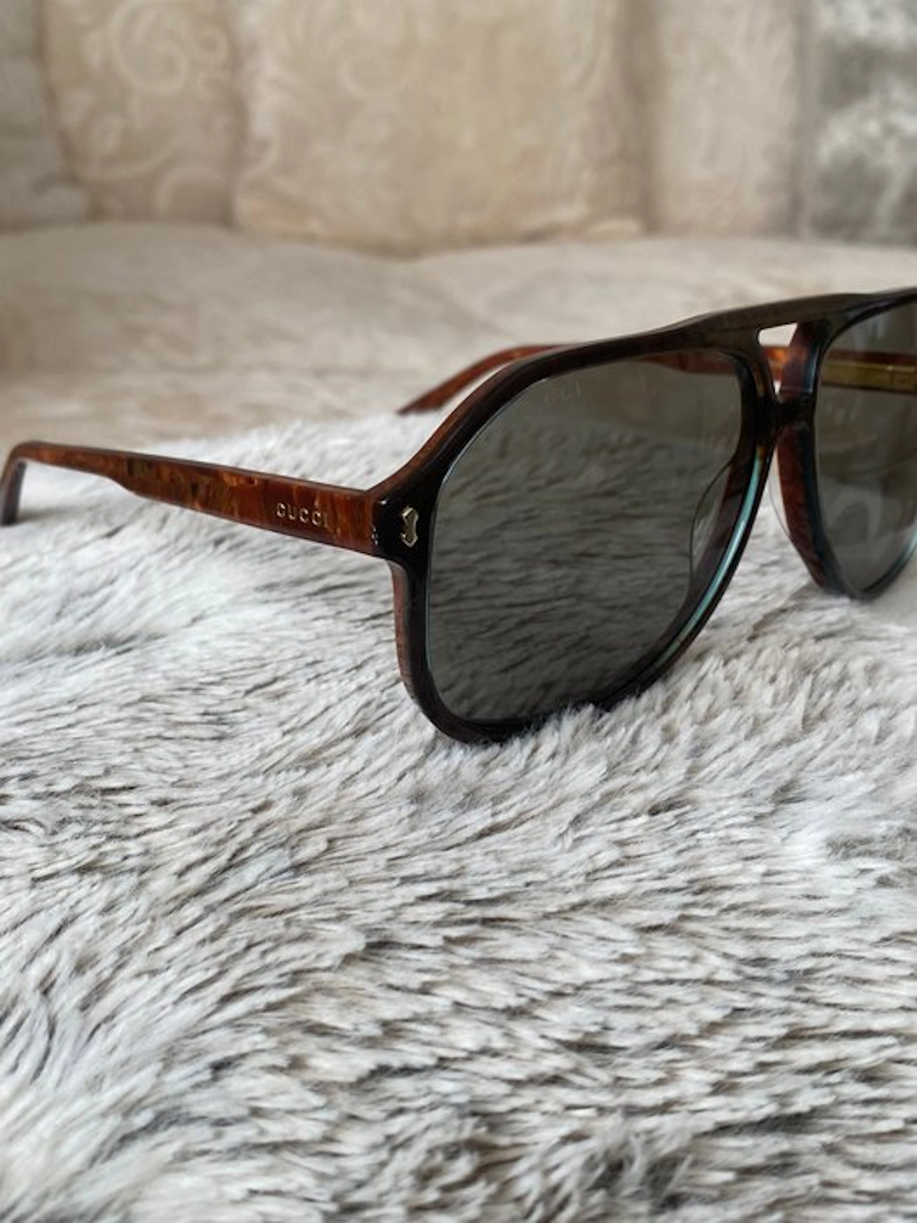 Gucci - GG1042S - Sunglasses