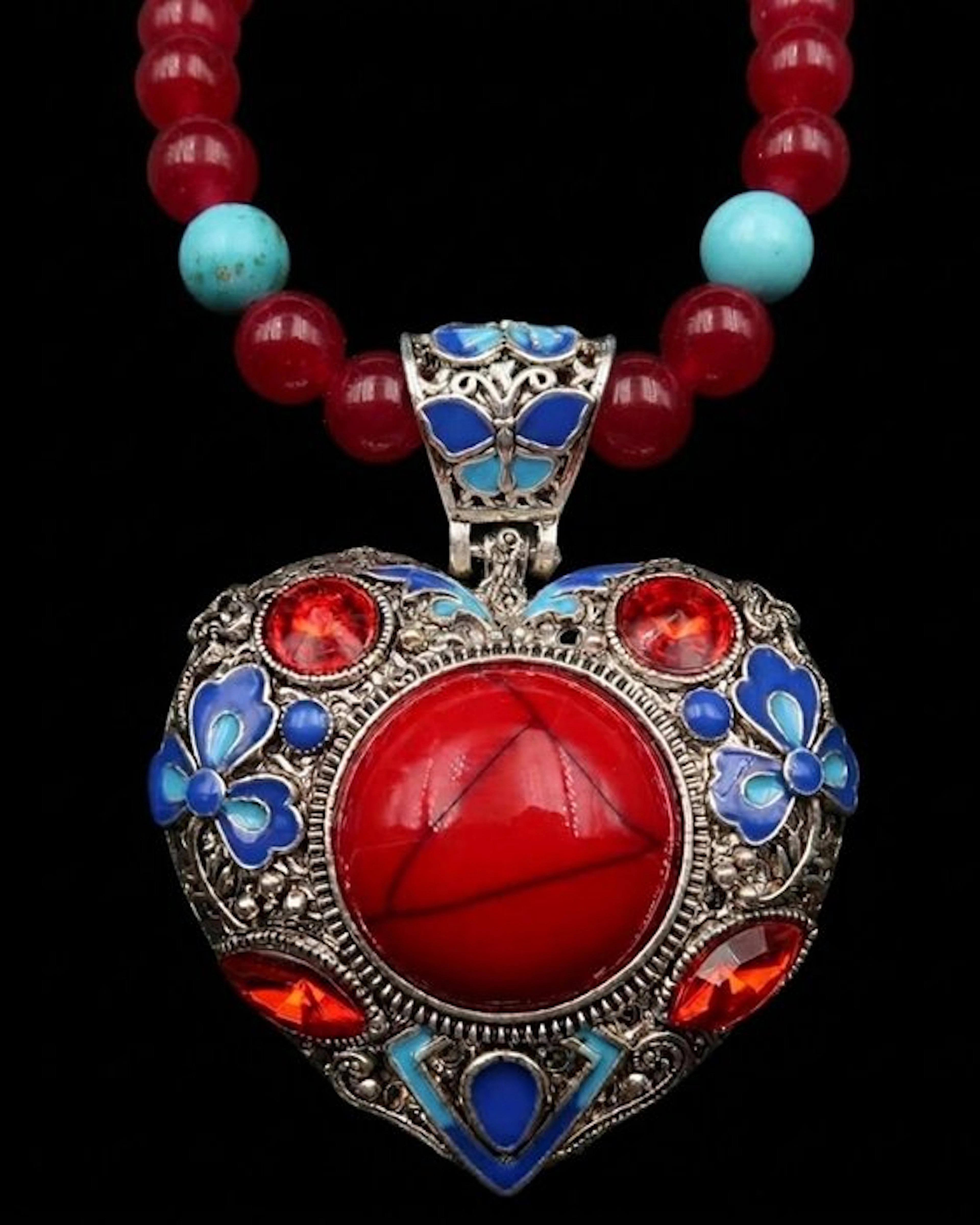 Turquoise howlite