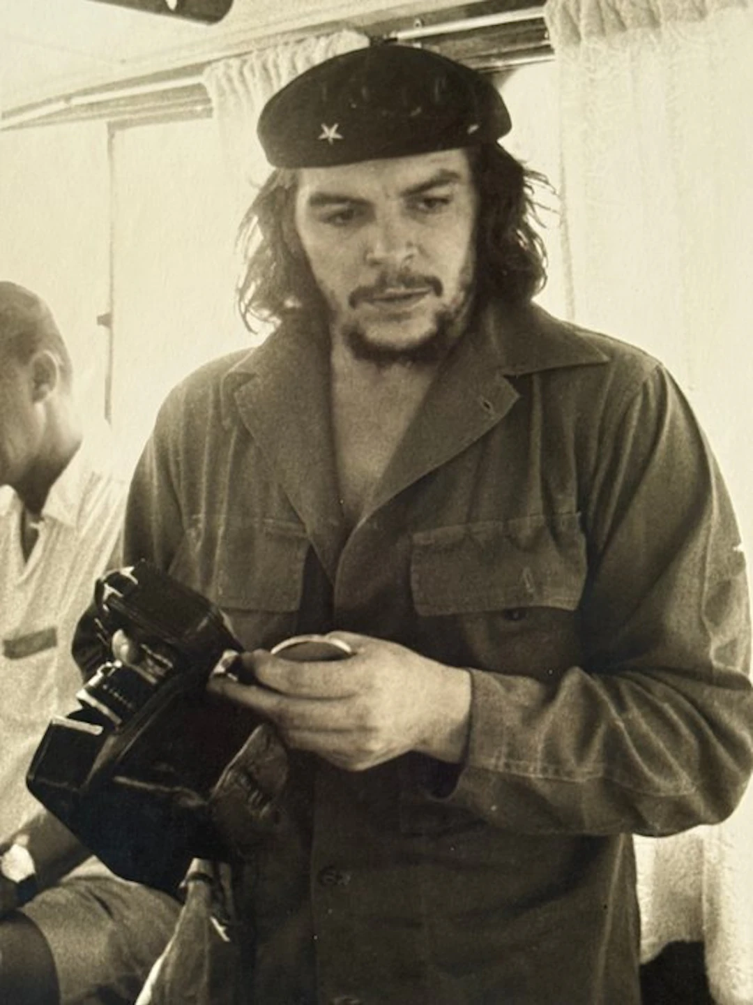 Alberto Korda (1928–2001) - (XL) Che Guevara fotógrafo en...