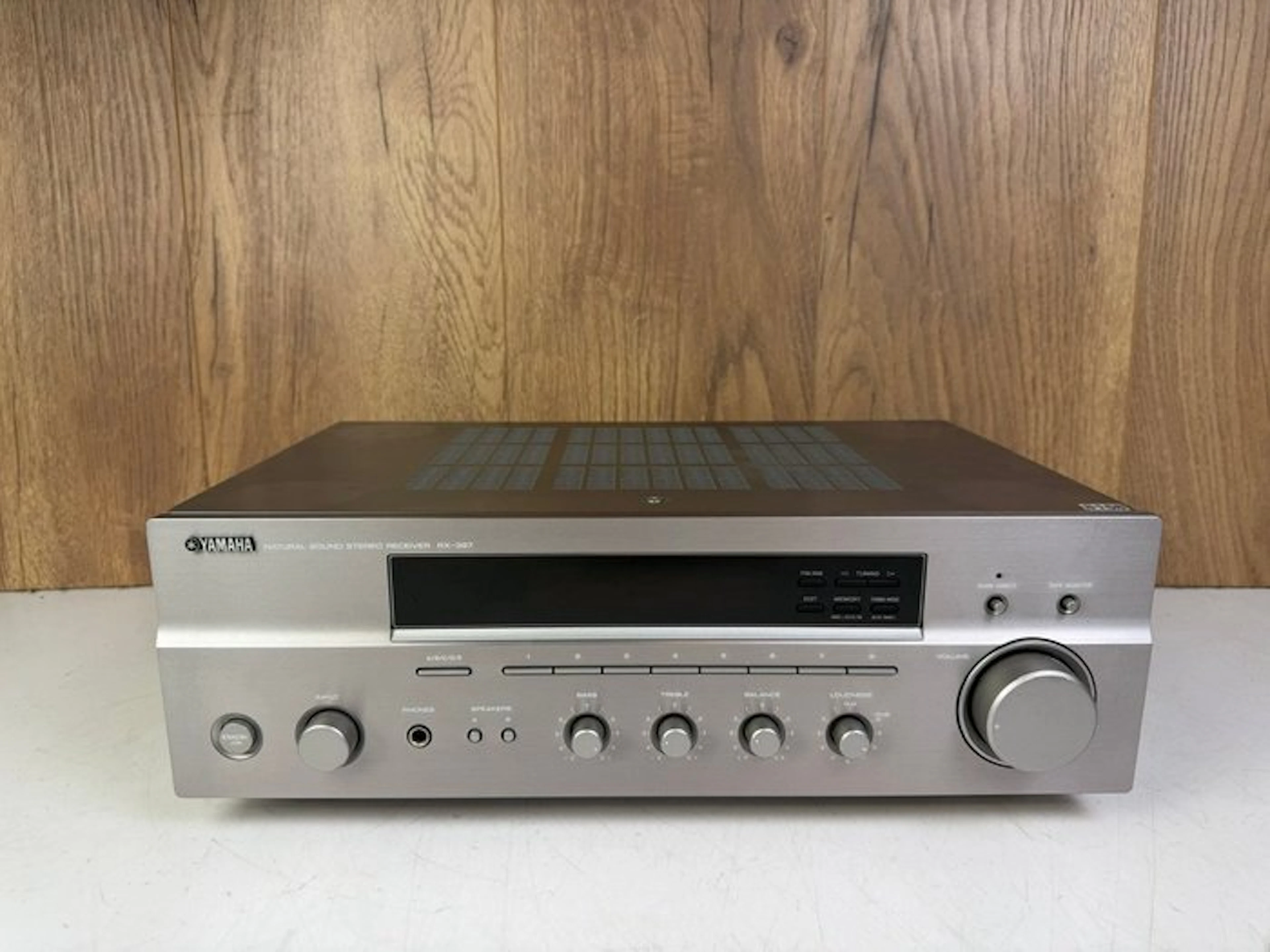 Yamaha - RX-397 Solid state stereo receiver