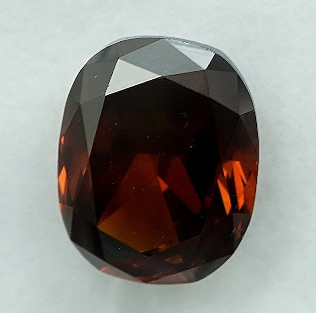 1 pcs Diamond (Colour-treated) - 1.67 ct - Cushion...