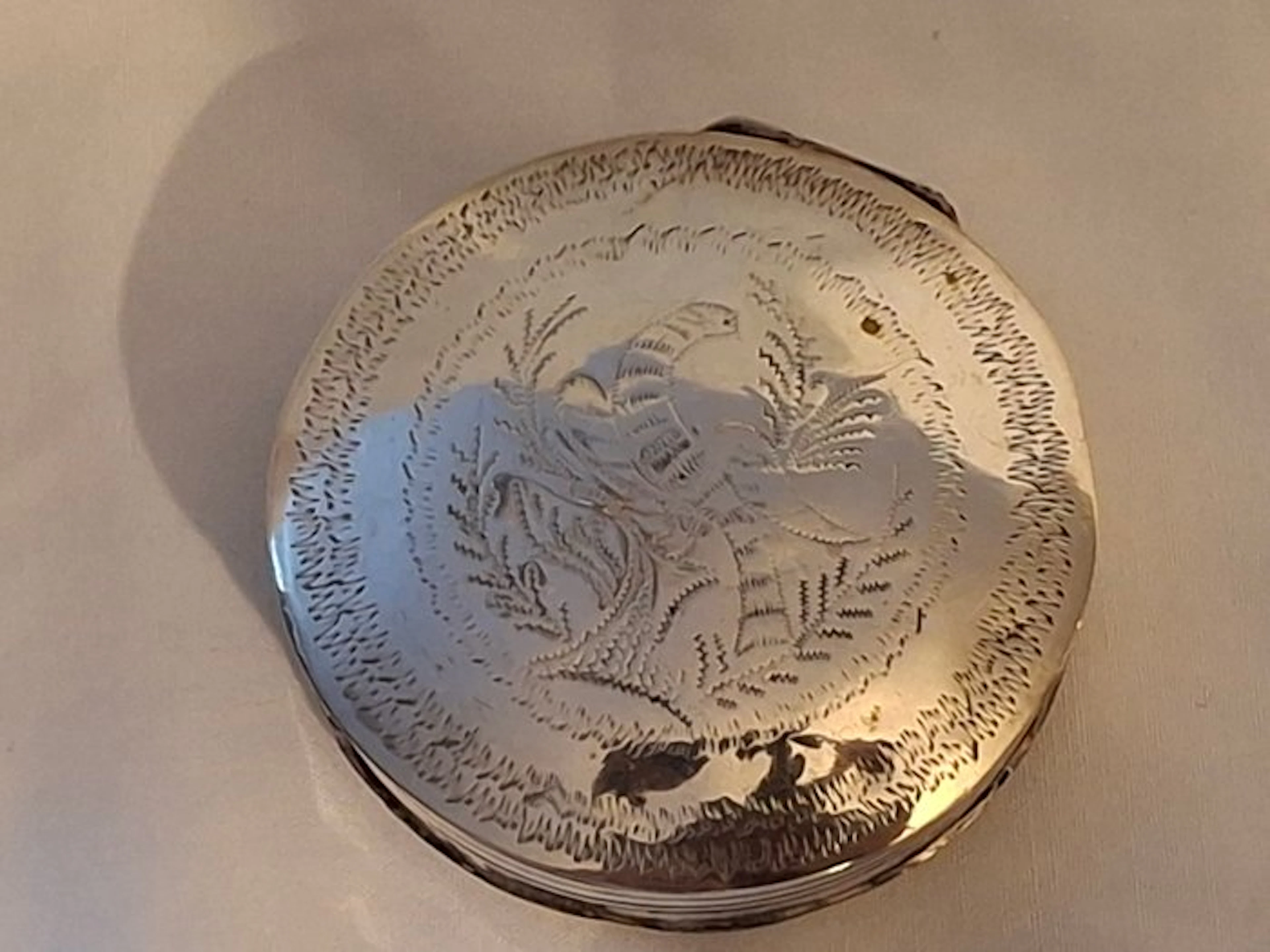 Peppermint box - Antique Dutch silver large round peppermint box