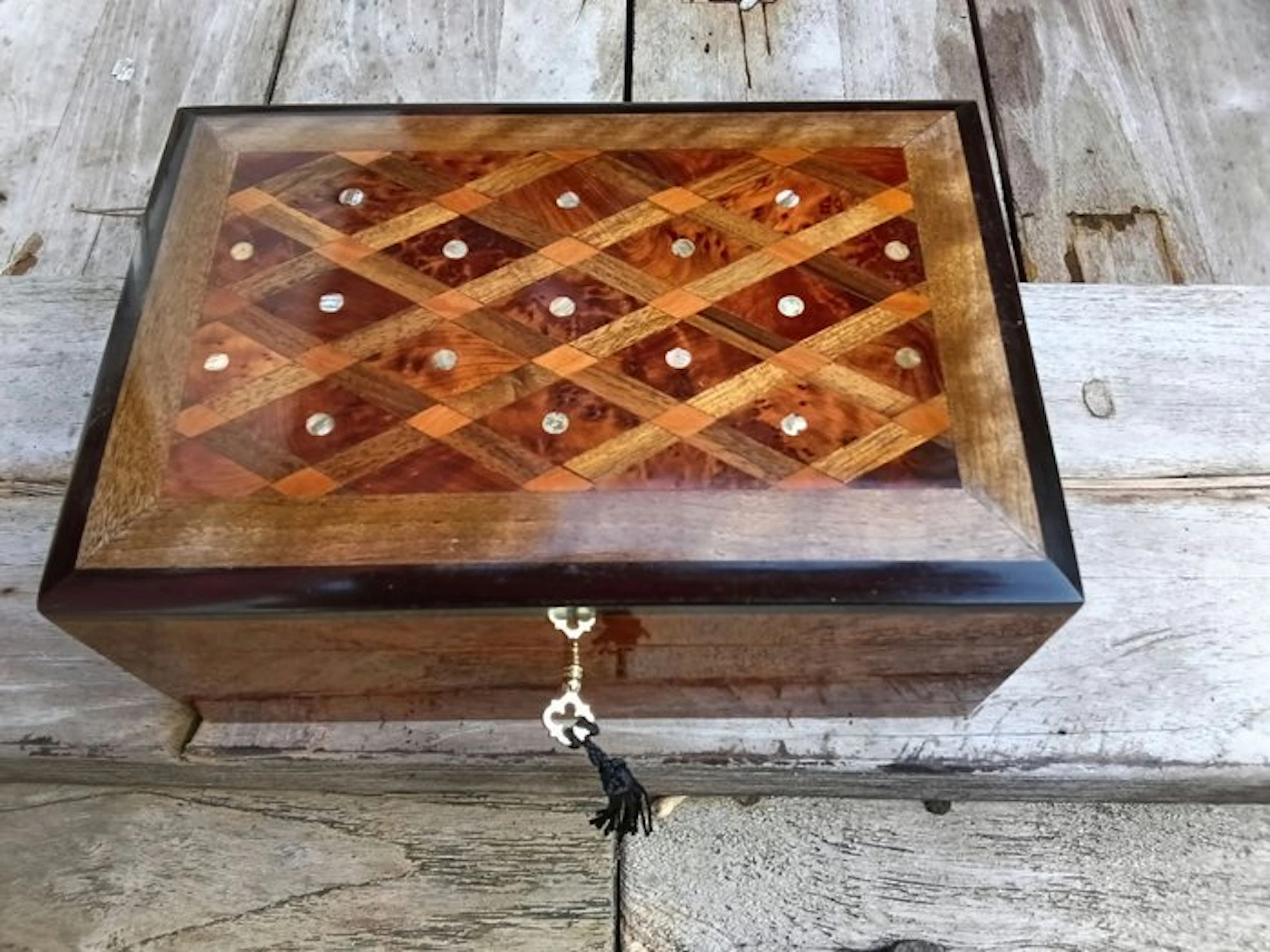 Casket - Wood, nacre - Napoleon III style