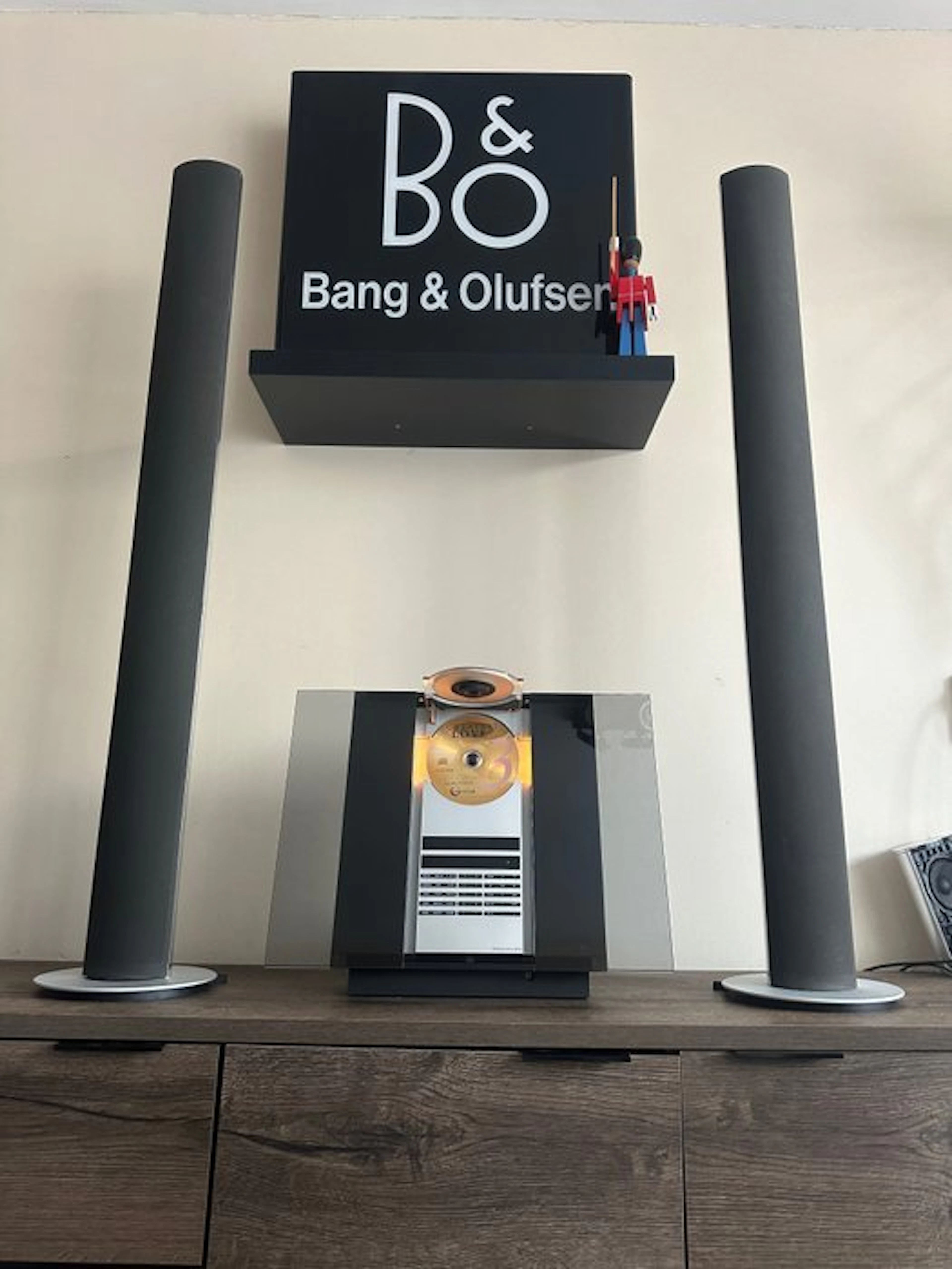Bang & Olufsen David Lewis - Beosound 3000 Mk2 plus...