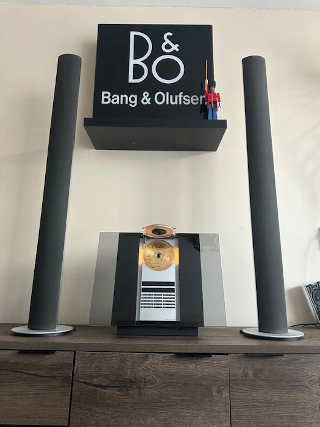 Bang & Olufsen David Lewis - Beosound 3000 Mk2 plus...