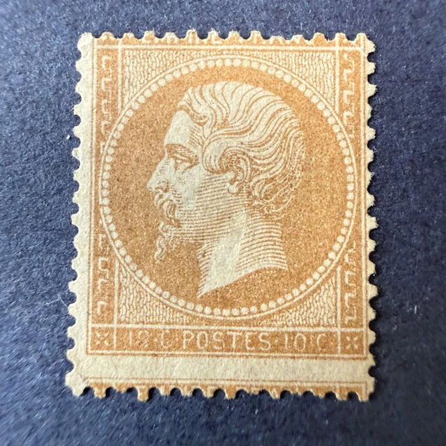 France - Yvert 21 "Napoléon 10c bistre" in mint *. Catalog value 2250 euros.