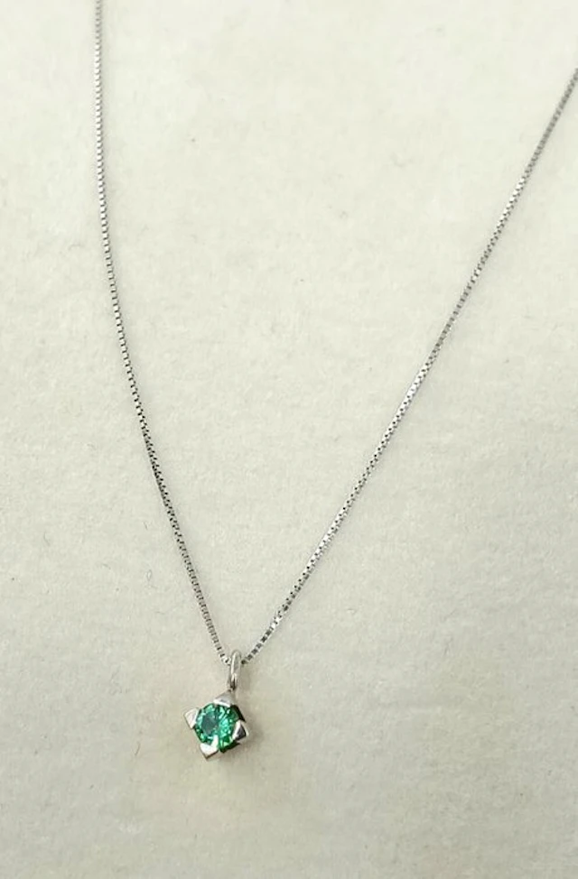 No reserve price - Necklace - 18 kt. White gold Emerald - Emerald