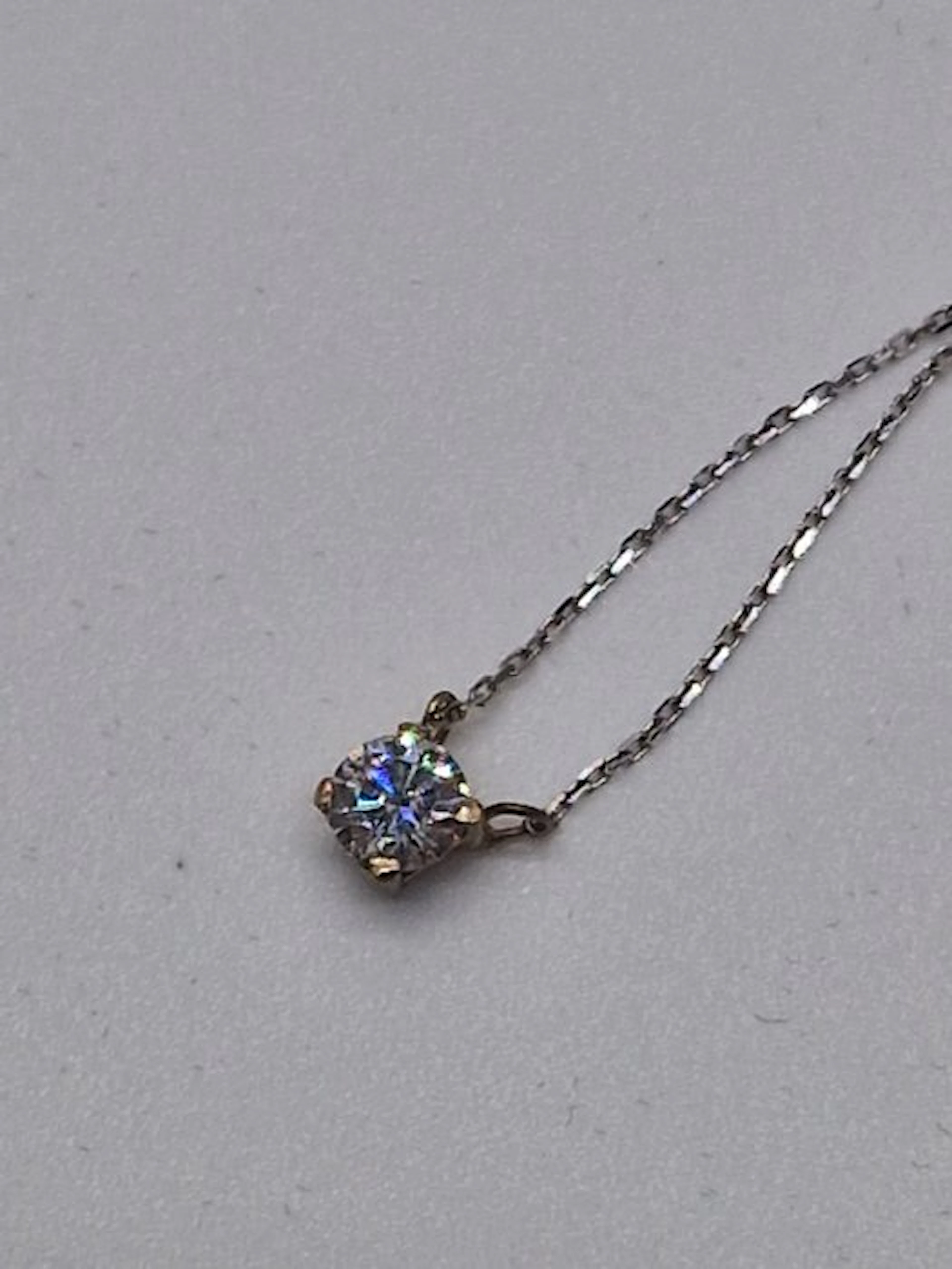 Necklace with pendant - 18 kt