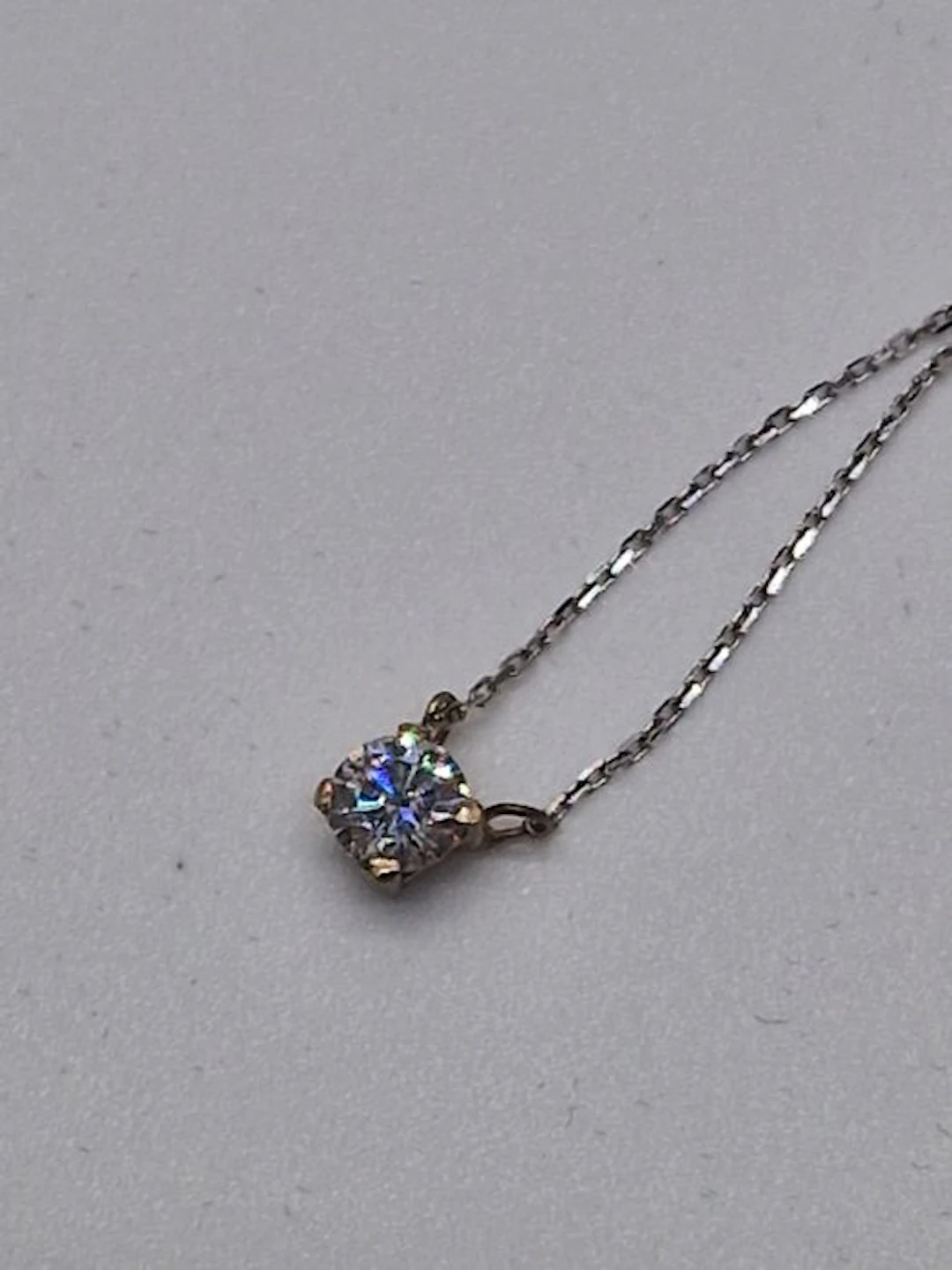 Necklace with pendant - 18 kt