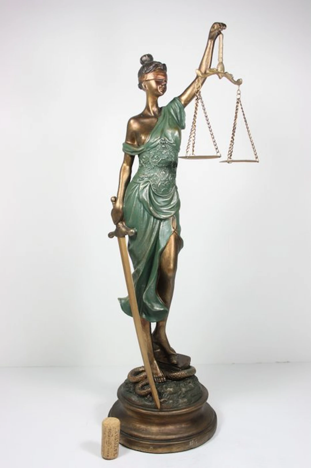 Sculpture, "Lady Justice" - 52 cm - Resin
