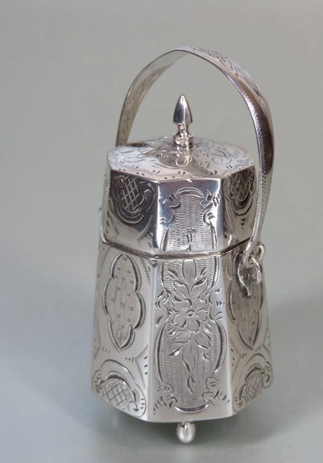 Anno 1865 : Doofpot Cornelis Held, Amsterdam - Cup - .833 silver