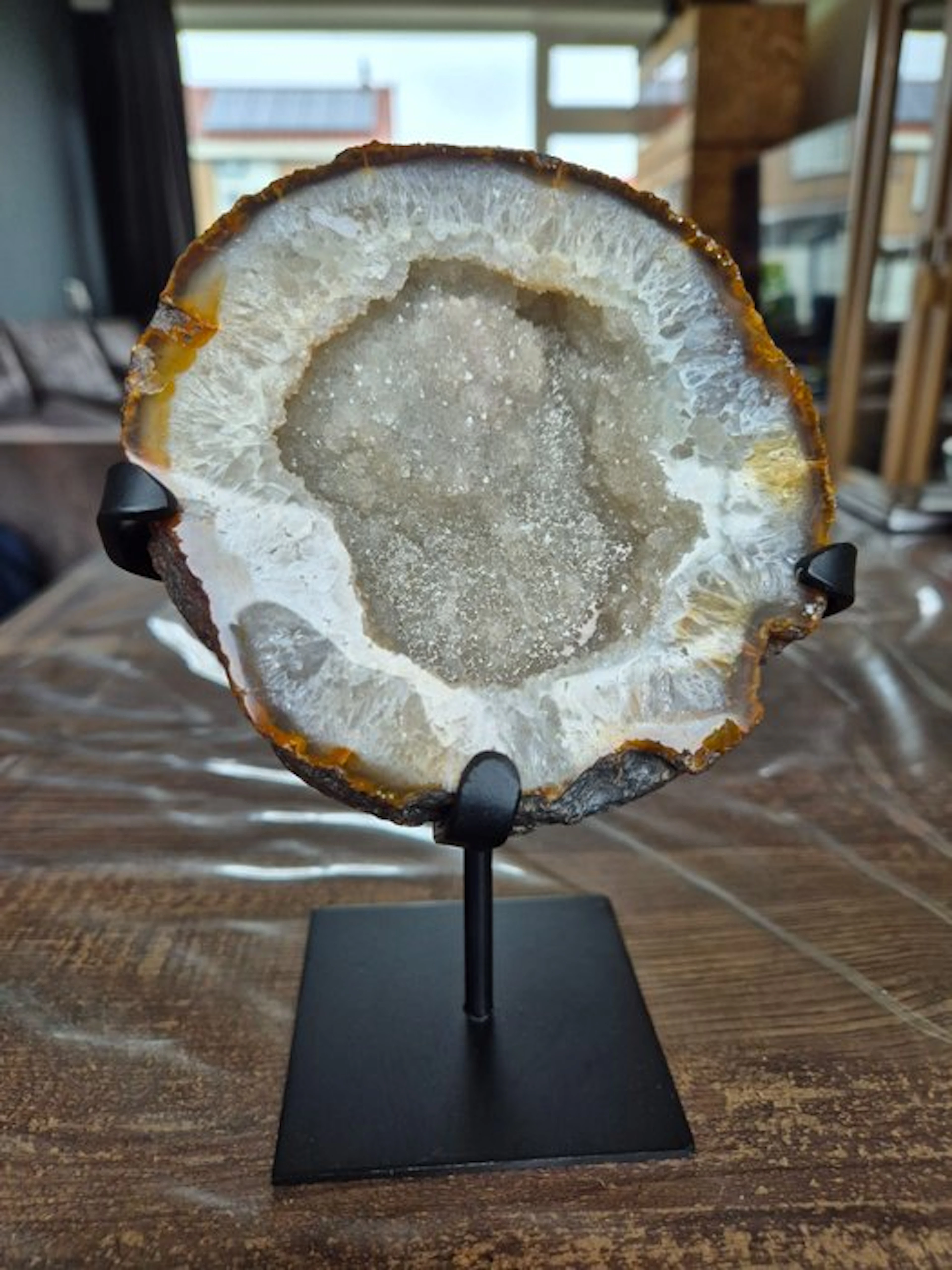Agate Geode - Height: 12 cm - Width: 10 cm- 748 g - (1)