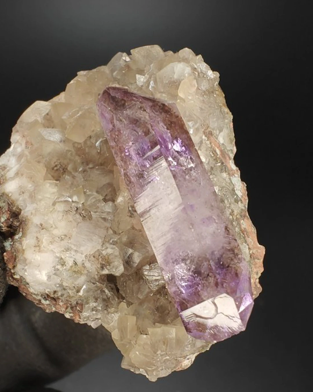 Amethyst quartz on calcite Crystals on matrix - Height: 5 cm - Width: