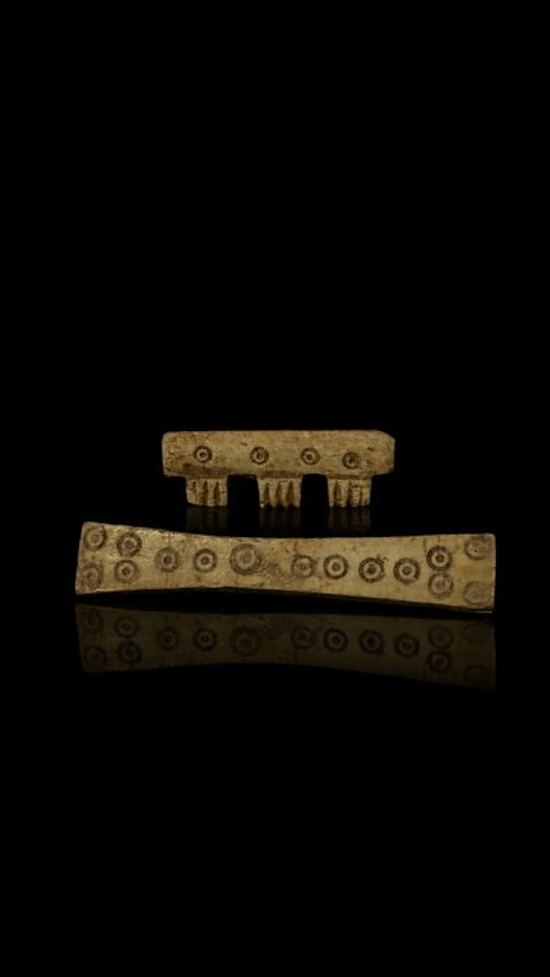 Ancient Roman Bone fragments of comb (No reserve price)