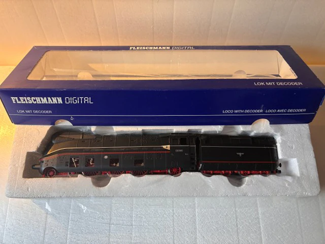 Fleischmann H0 - 6 4171 - Steam locomotive with tender (1) - Baureihe 03.10