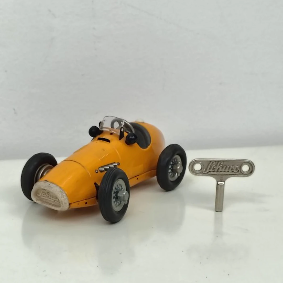 Schuco - 1070 - Grand Prix Racer (US Zone) - Wind-up tin car - Germany