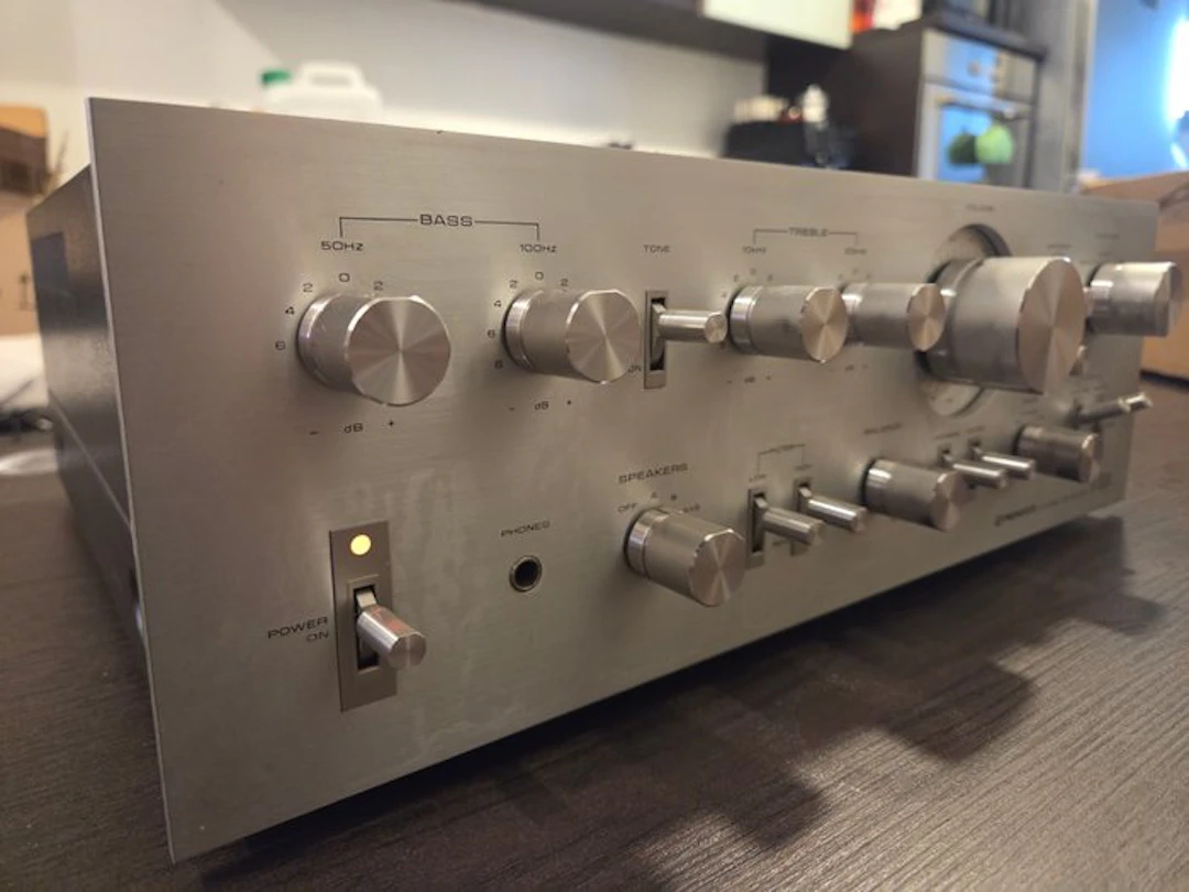 Pioneer - SA-9500 II 'Dual Power Supply' Solid state integrated amplifier