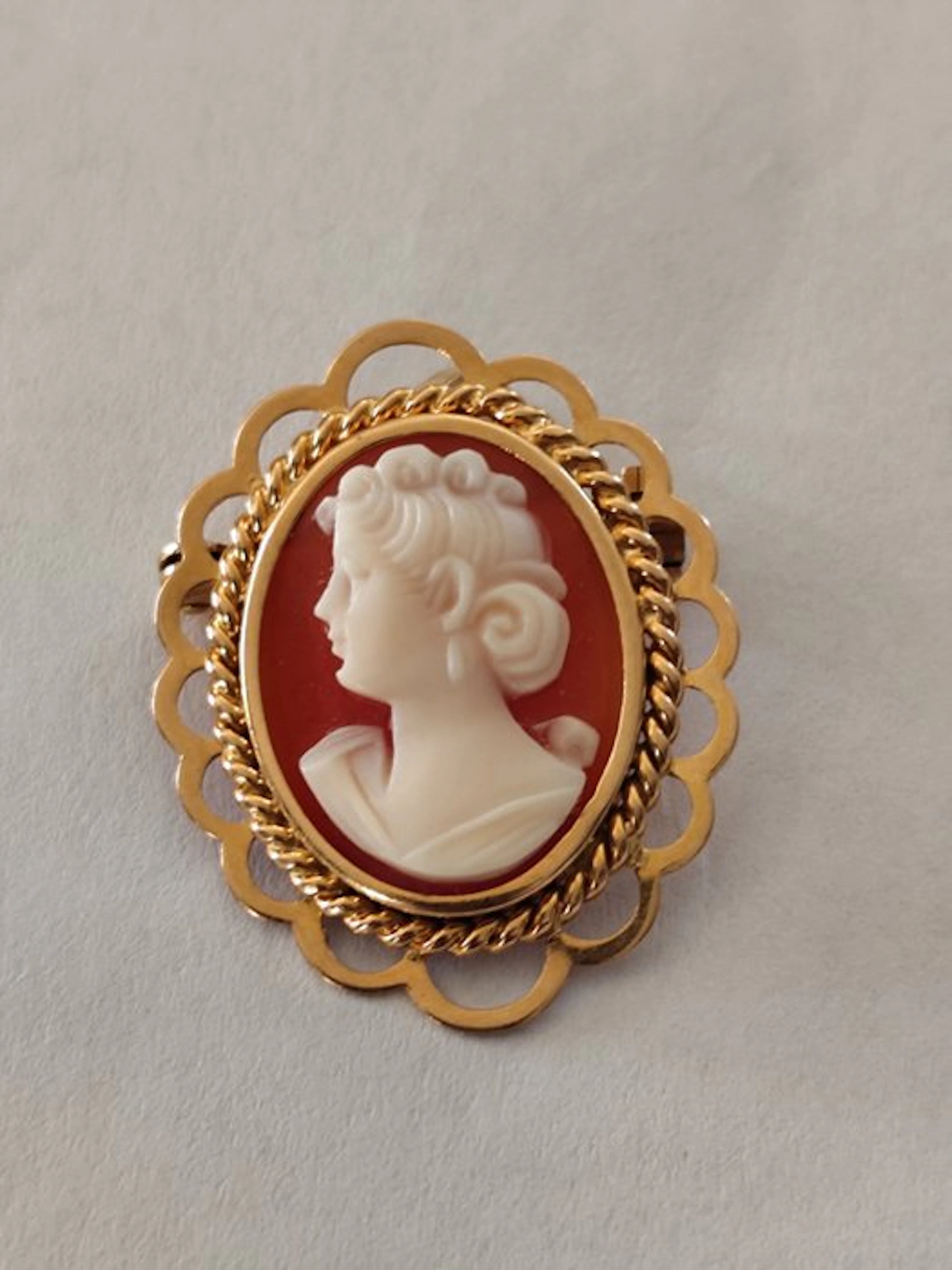 Brooch - 18 kt. Yellow gold - Gold cameo brooch or pendant