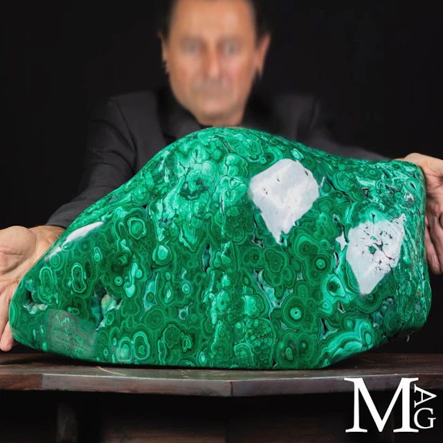 Impressive Block of Natural Malachite - Masterpiece of...