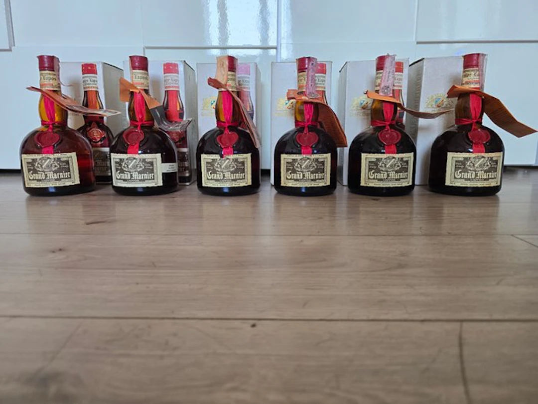 Grand Marnier - Cordon Rouge - b. 1960s, 1970s - 74cl - 6 bottles