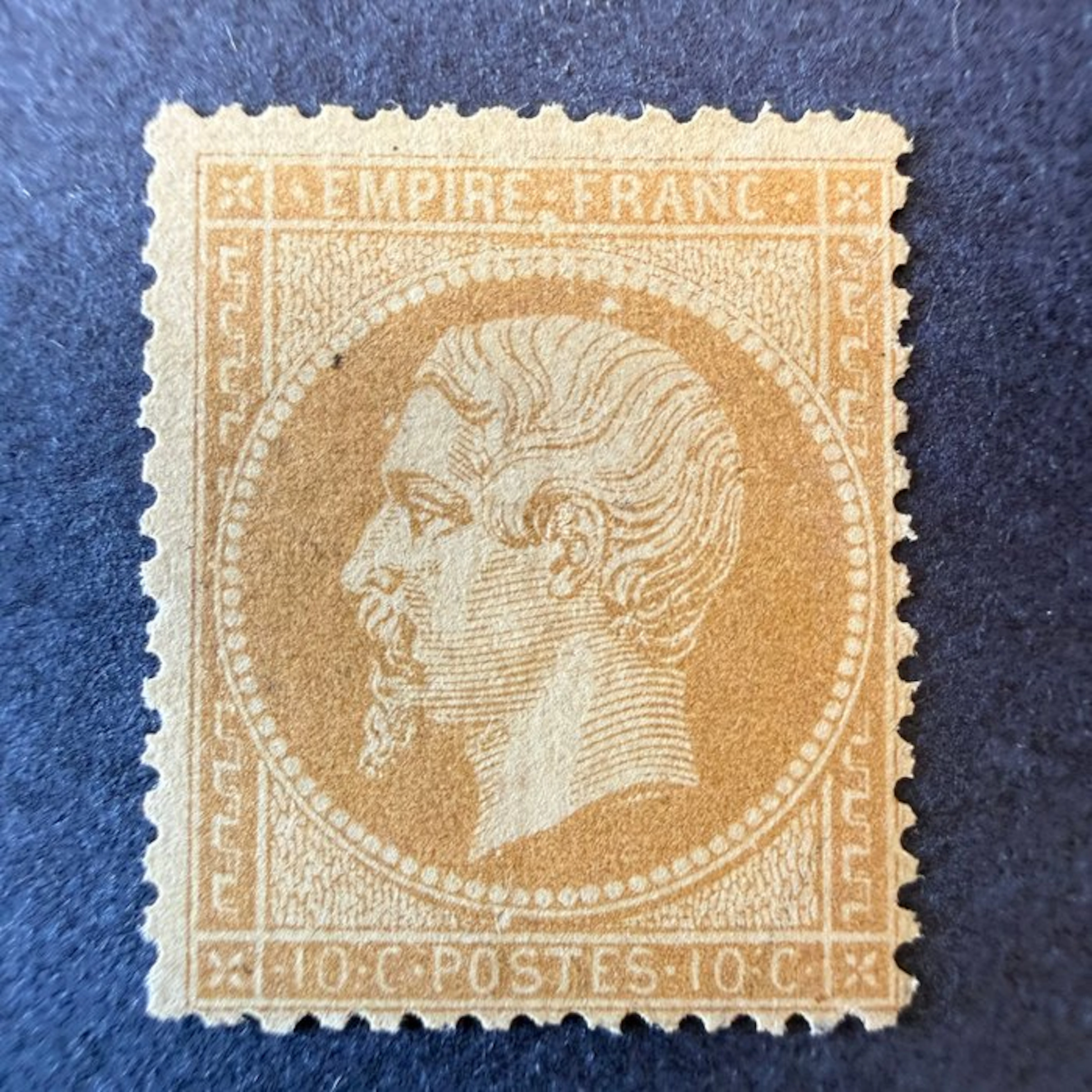 France - Yvert 21 "Napoléon 10c bistre" mint * with hinge