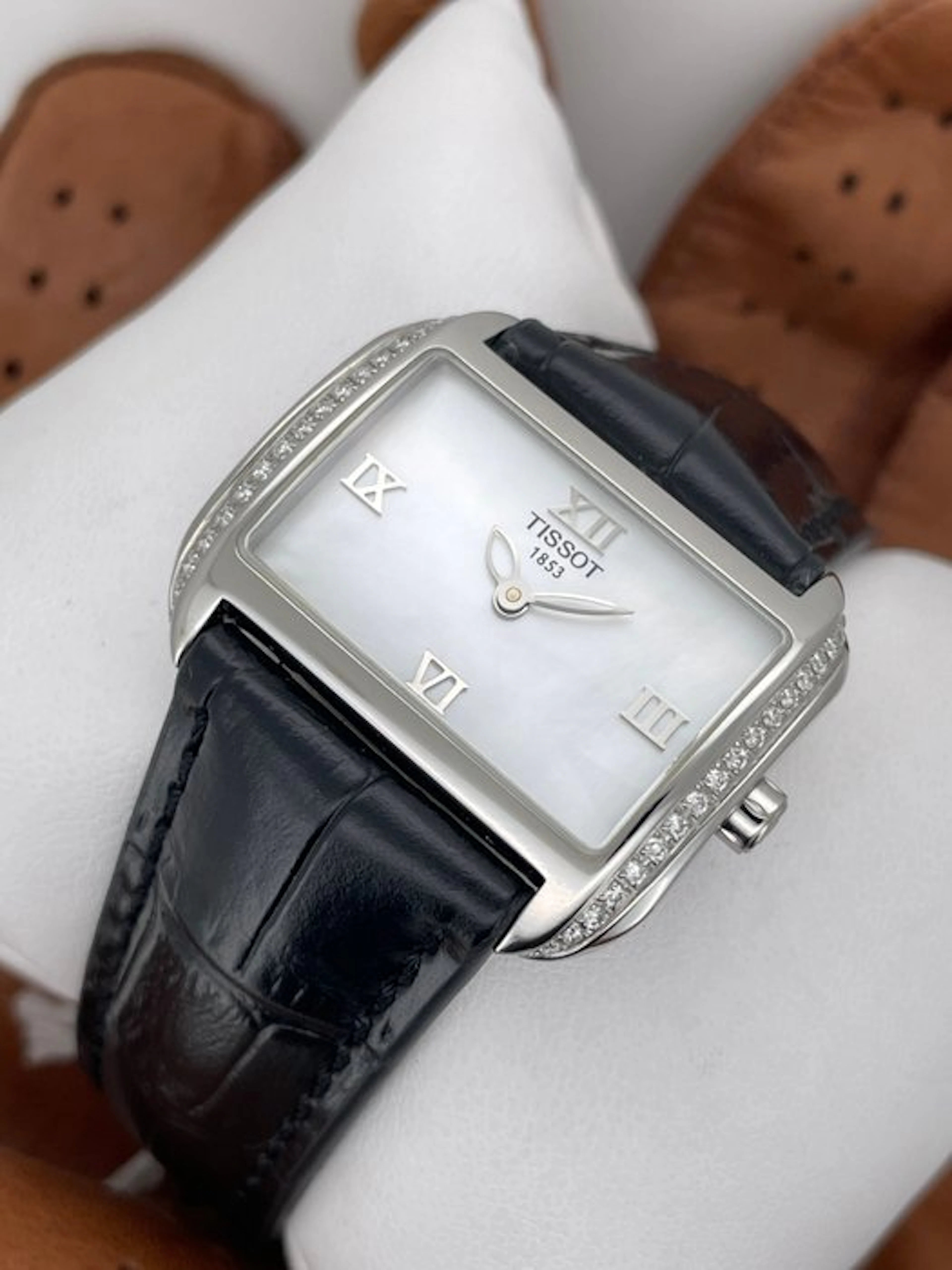 Tissot - T-Wave Diamonds - T0233091611301 - Women - 2010-2020