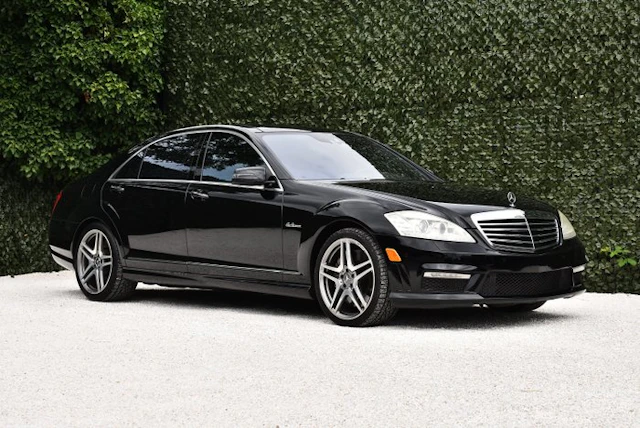 Mercedes-Benz - S63 AMG - V8 - 2010