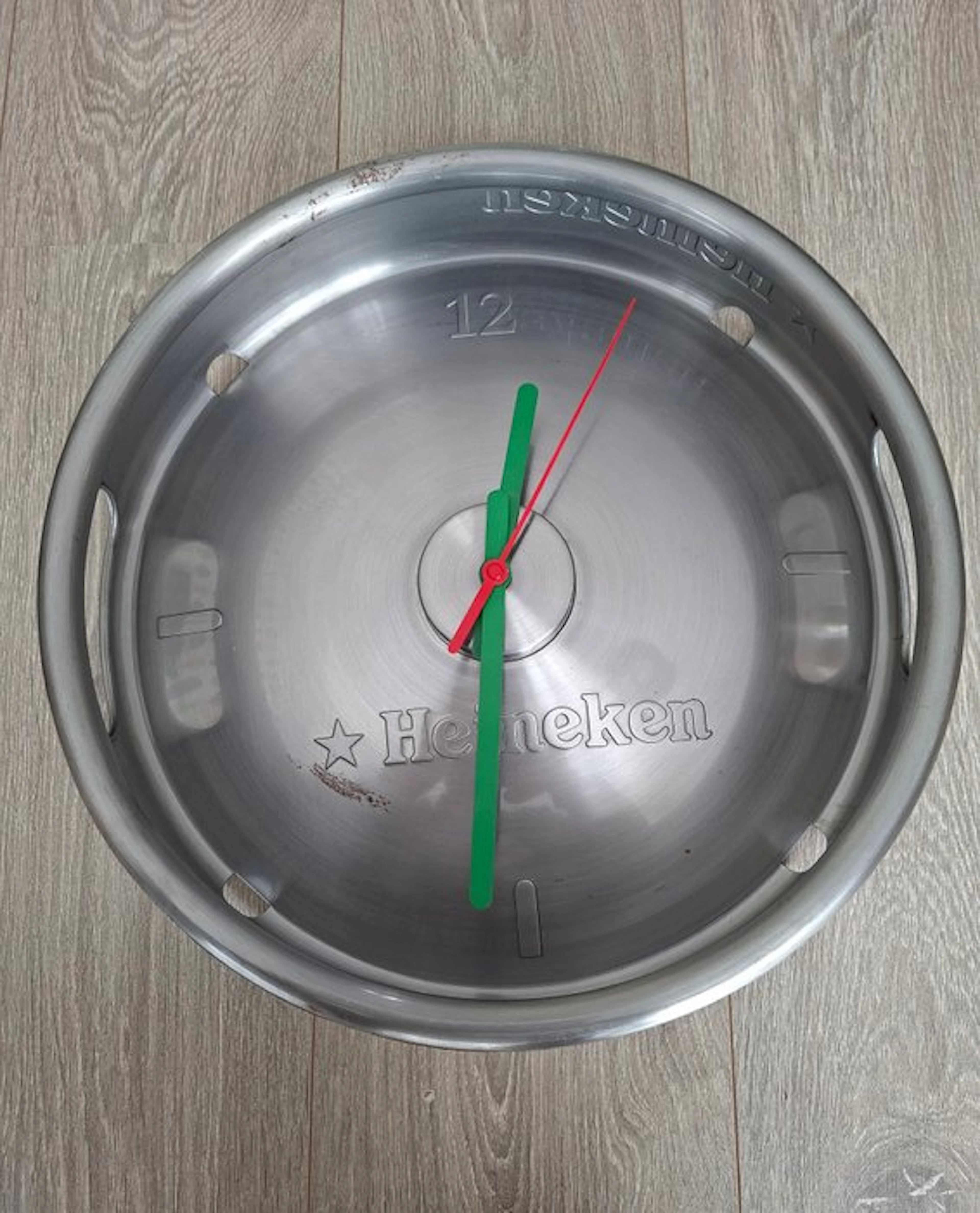 Wall clock - Industrial Metal - 1970-1980 - Heineken