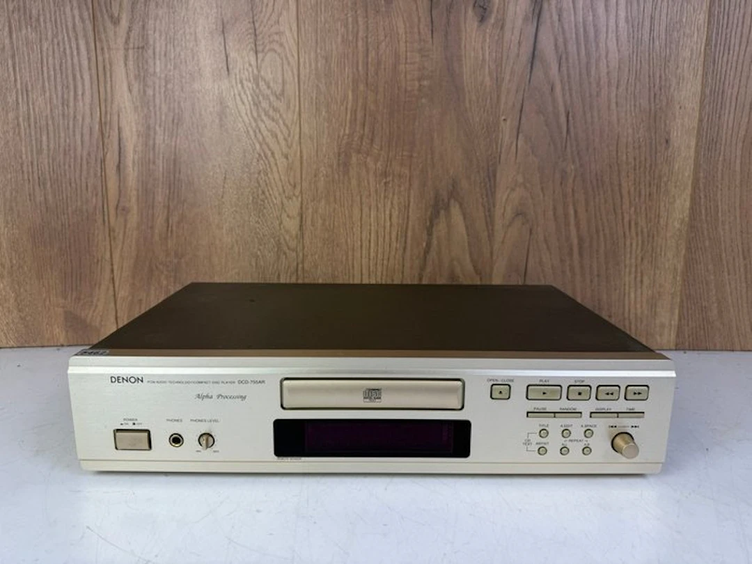 Denon - DCD-755AR CD player