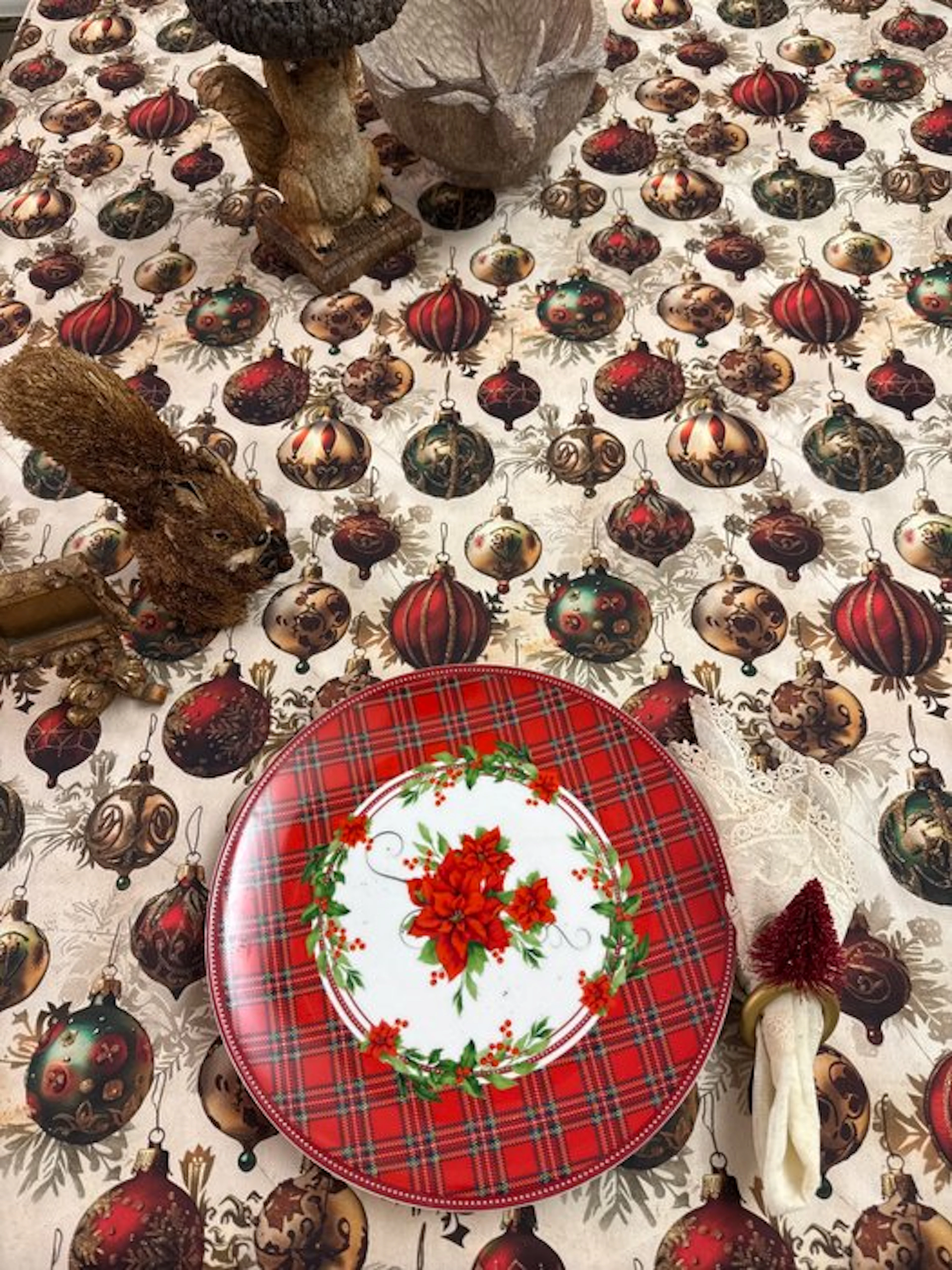 san Leucio - prestigious tablecloth with Victorian...